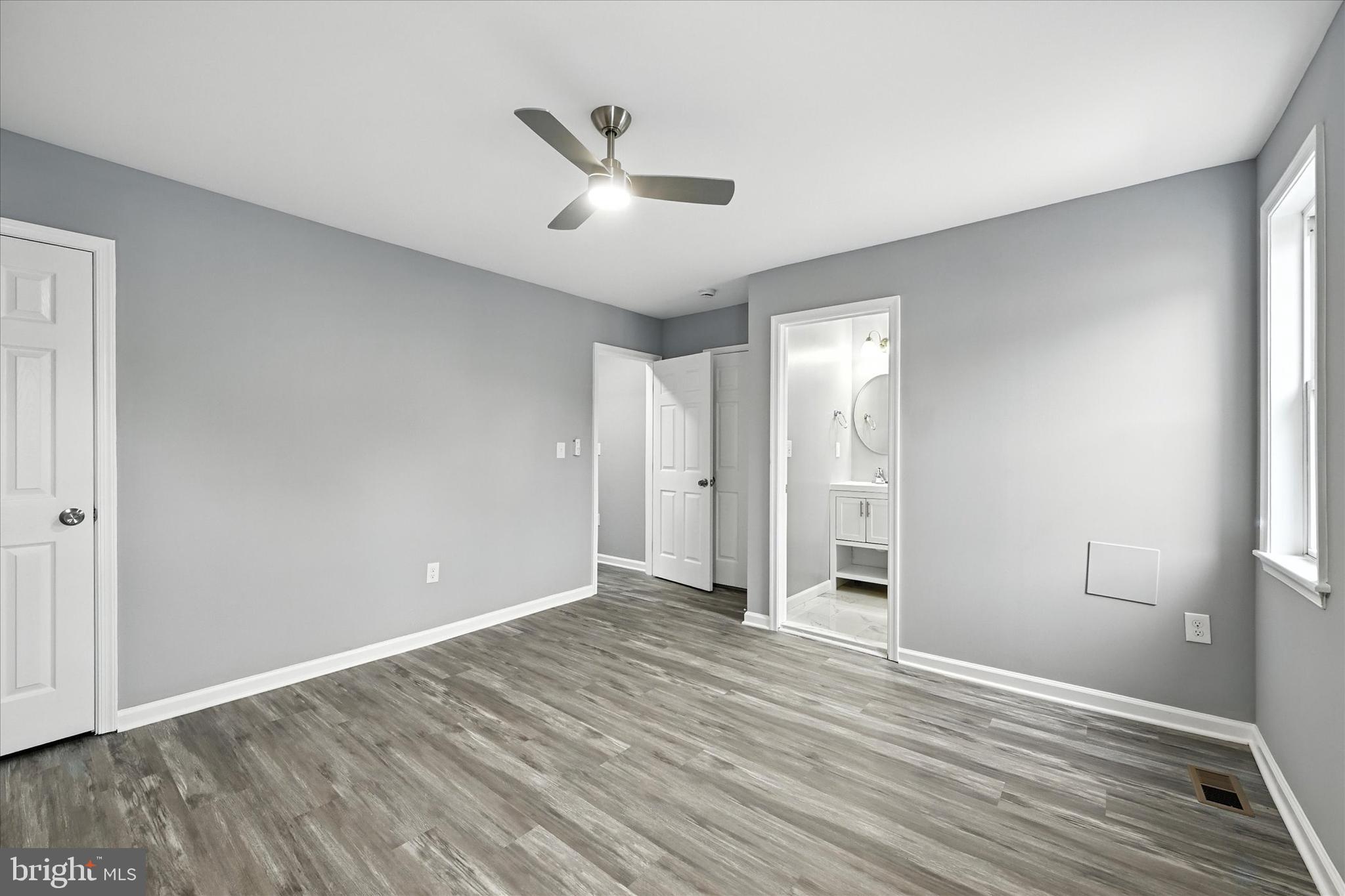 MEDFIELD - Residential