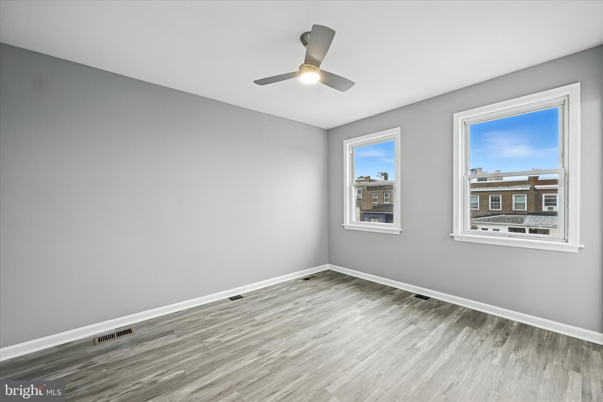 MEDFIELD - Residential
