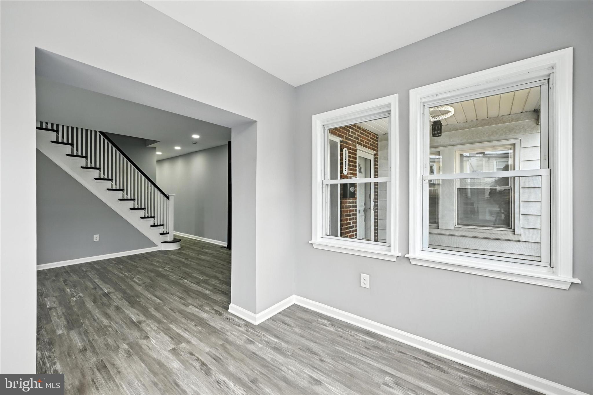 MEDFIELD - Residential