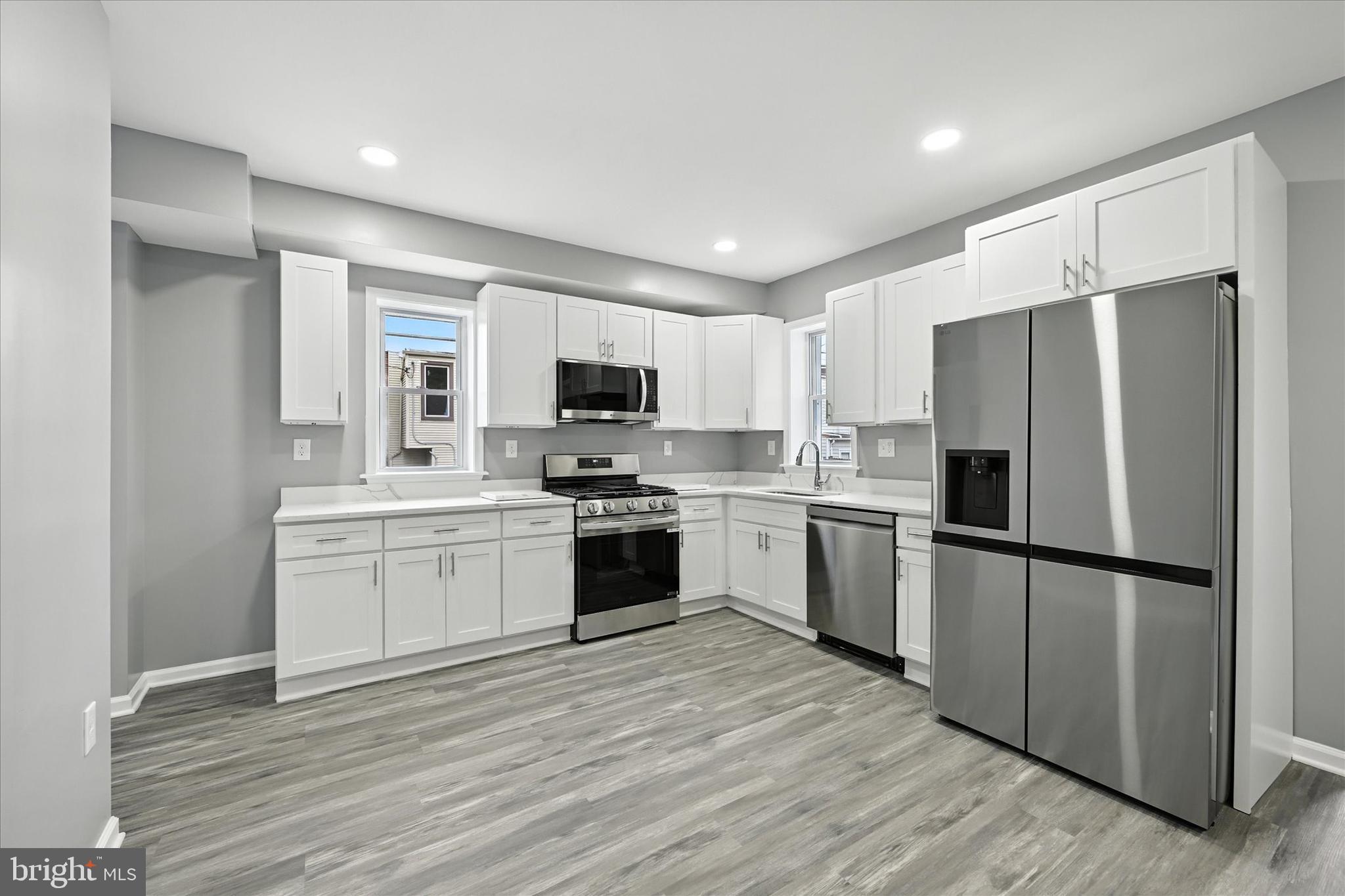 MEDFIELD - Residential
