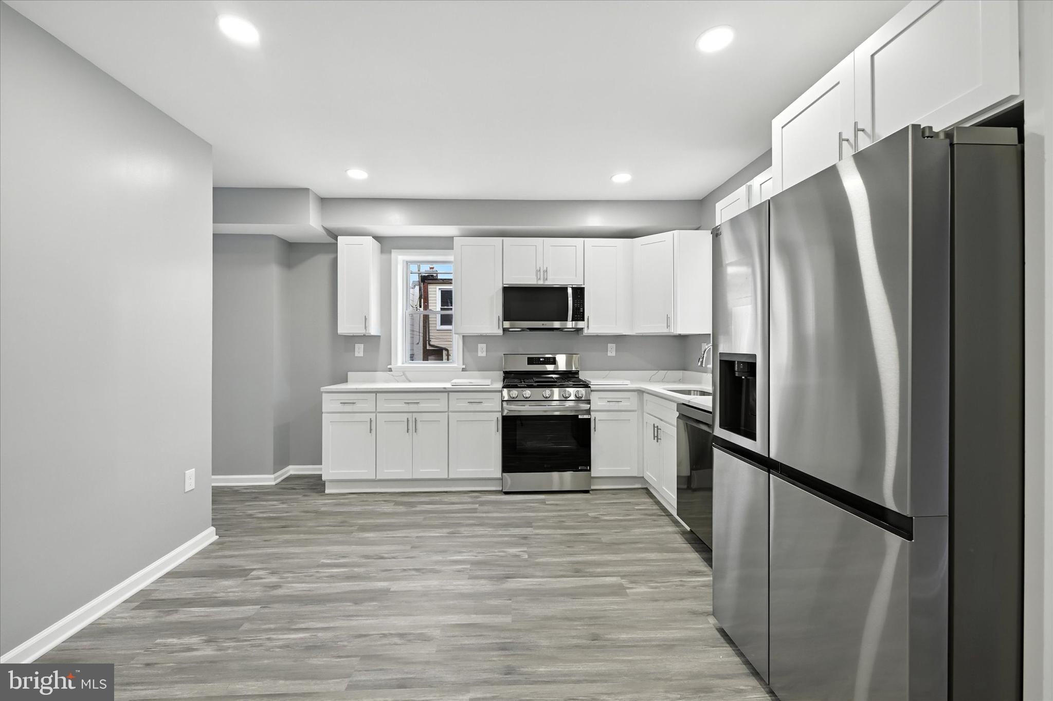 MEDFIELD - Residential