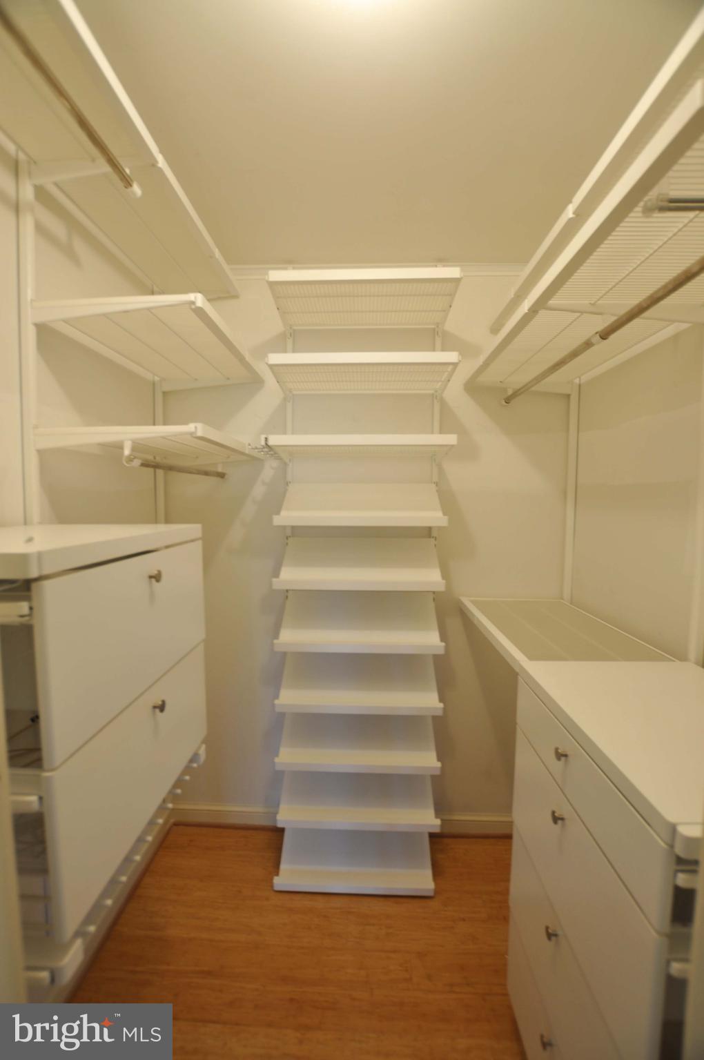 COVERED BRIDGE - Residential Lease