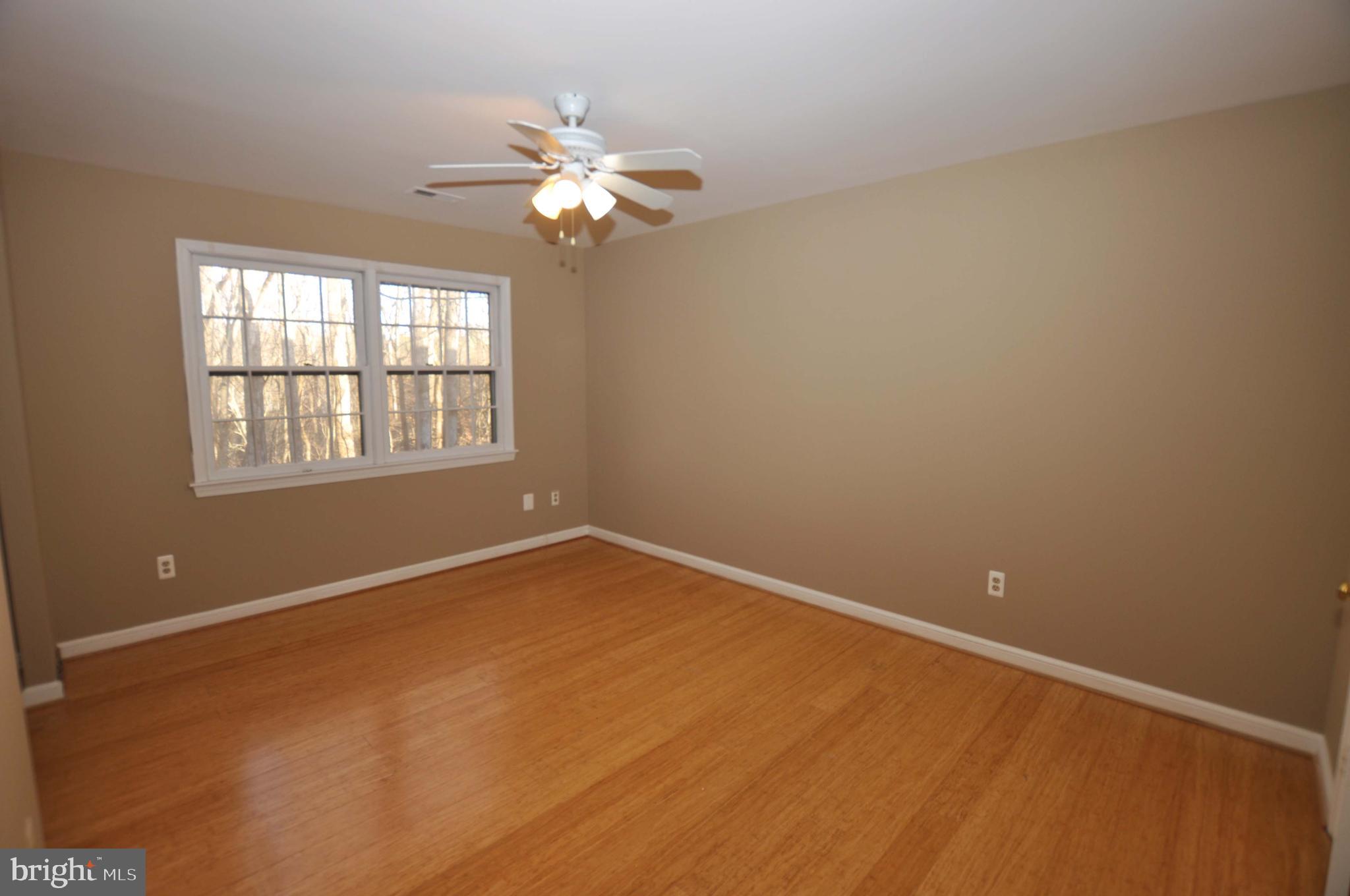 COVERED BRIDGE - Residential Lease