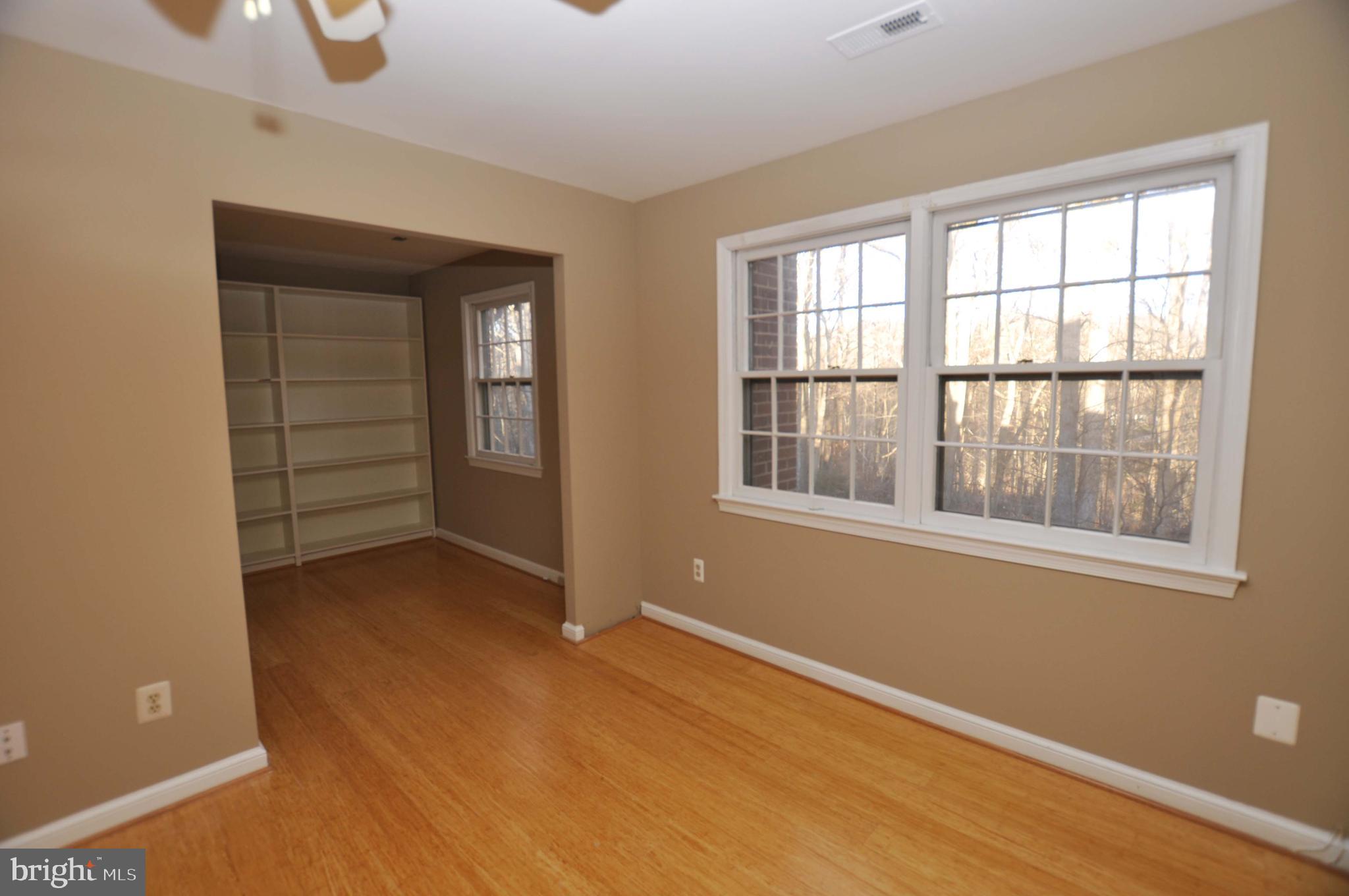 COVERED BRIDGE - Residential Lease