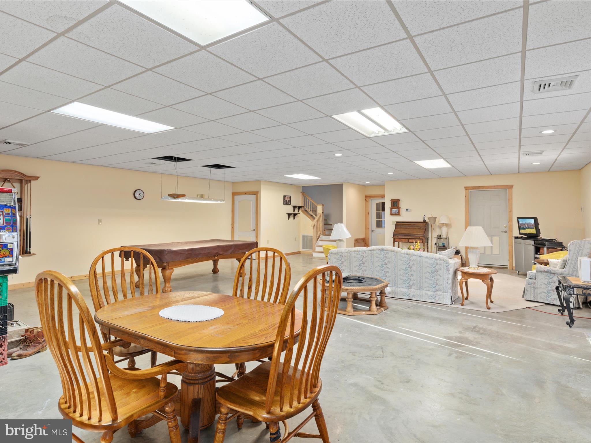 ROLLING HEIGHTS - Residential