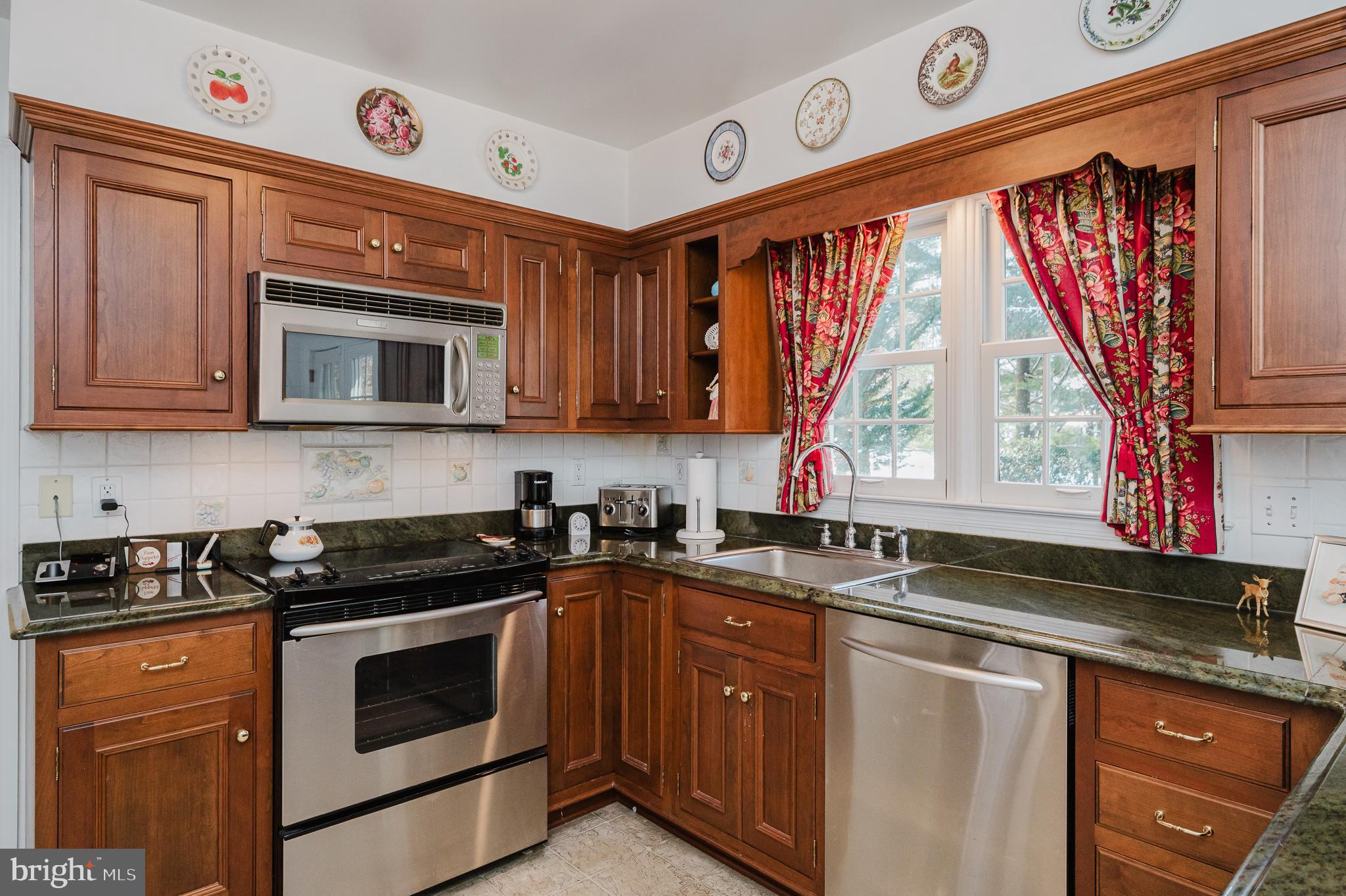 AUTUMN WINDS - Residential