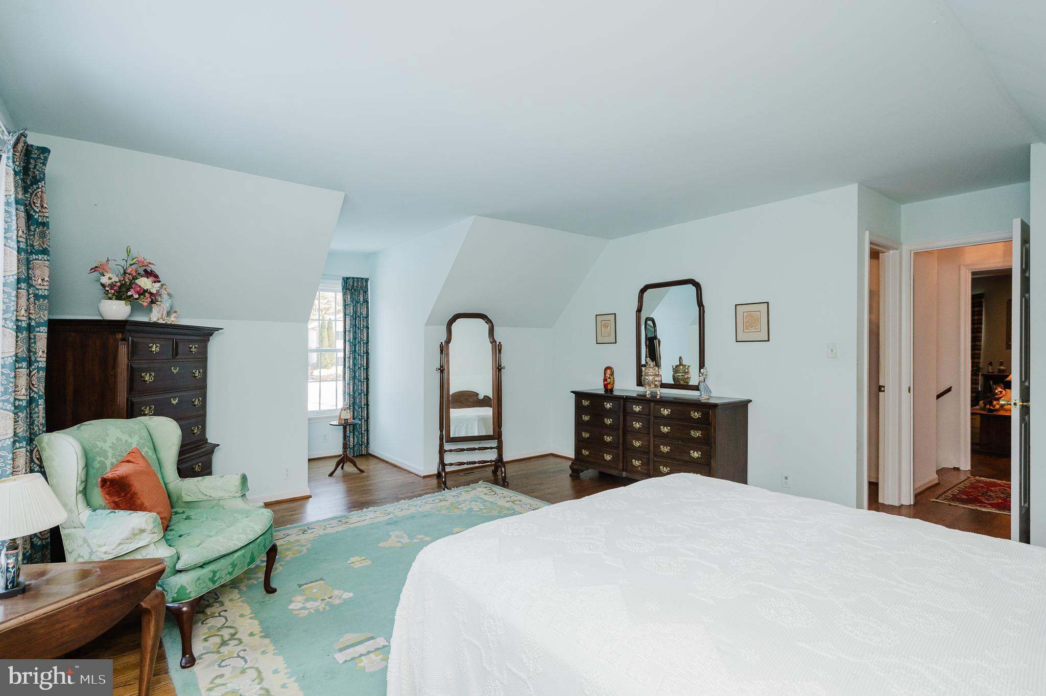 AUTUMN WINDS - Residential