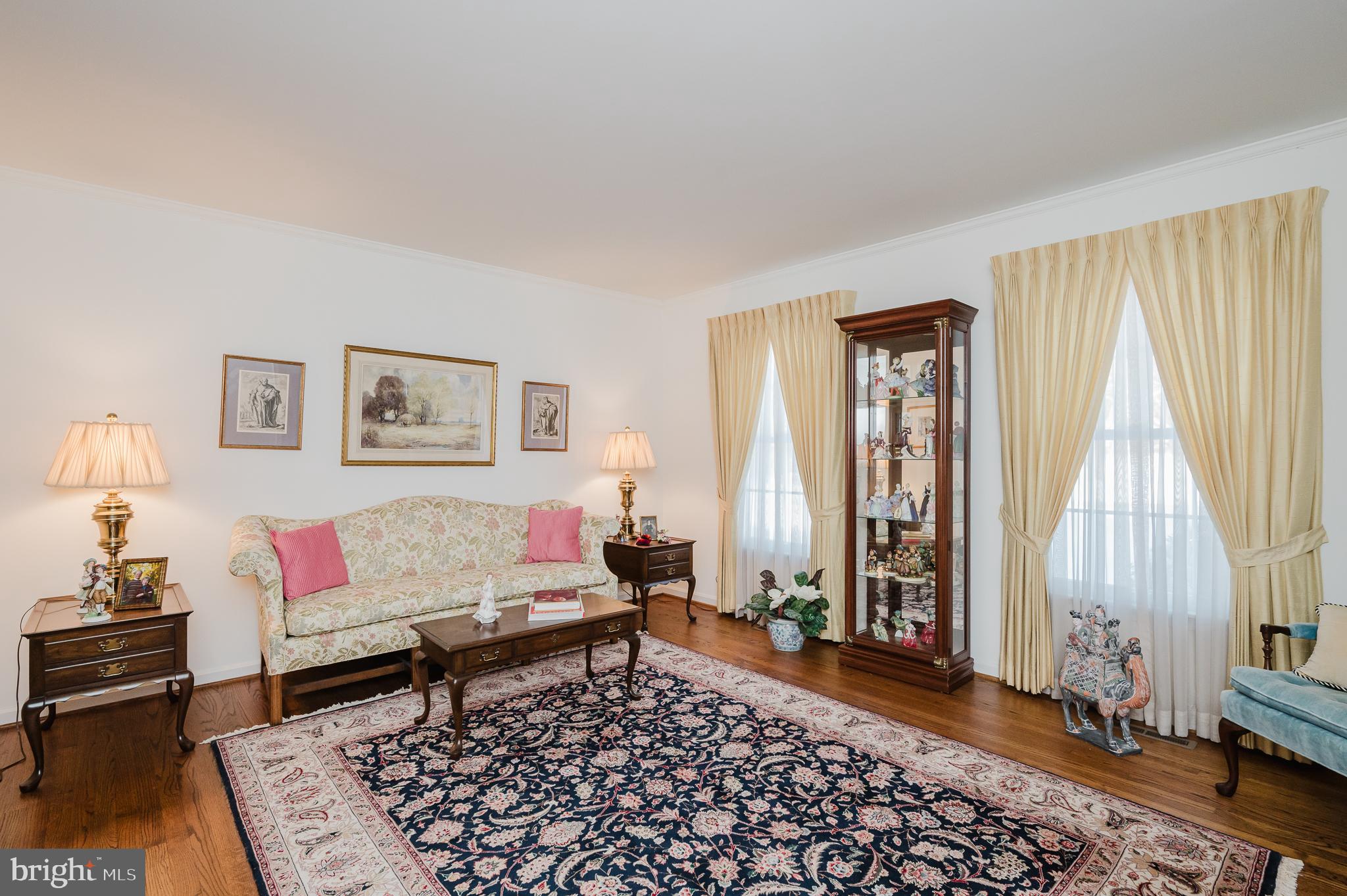 AUTUMN WINDS - Residential