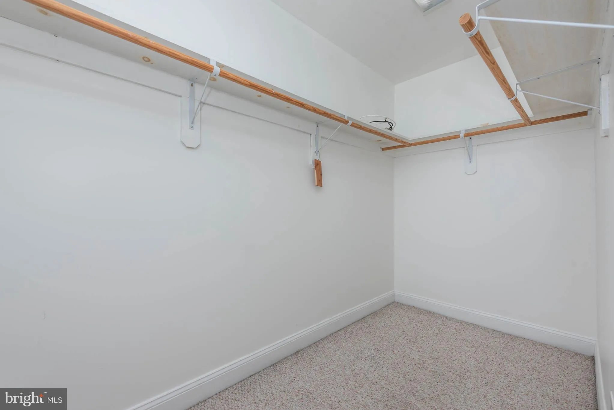 Baltimore, Maryland 21230, United States, 2 Bedrooms Bedrooms, ,2 BathroomsBathrooms,Residential,Pending,82116
