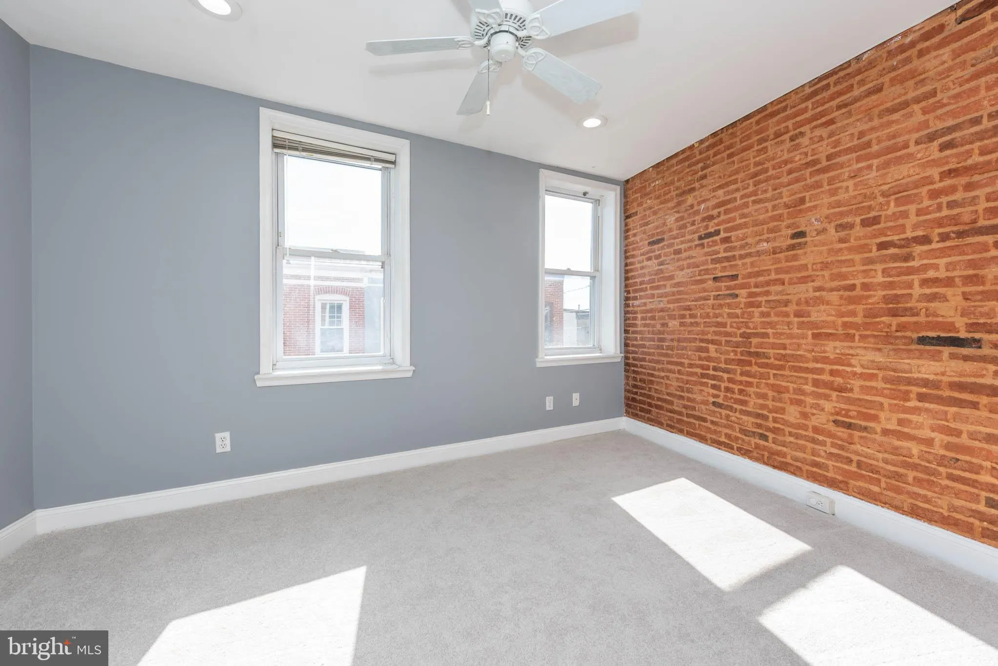Baltimore, Maryland 21230, United States, 2 Bedrooms Bedrooms, ,2 BathroomsBathrooms,Residential,Pending,82116