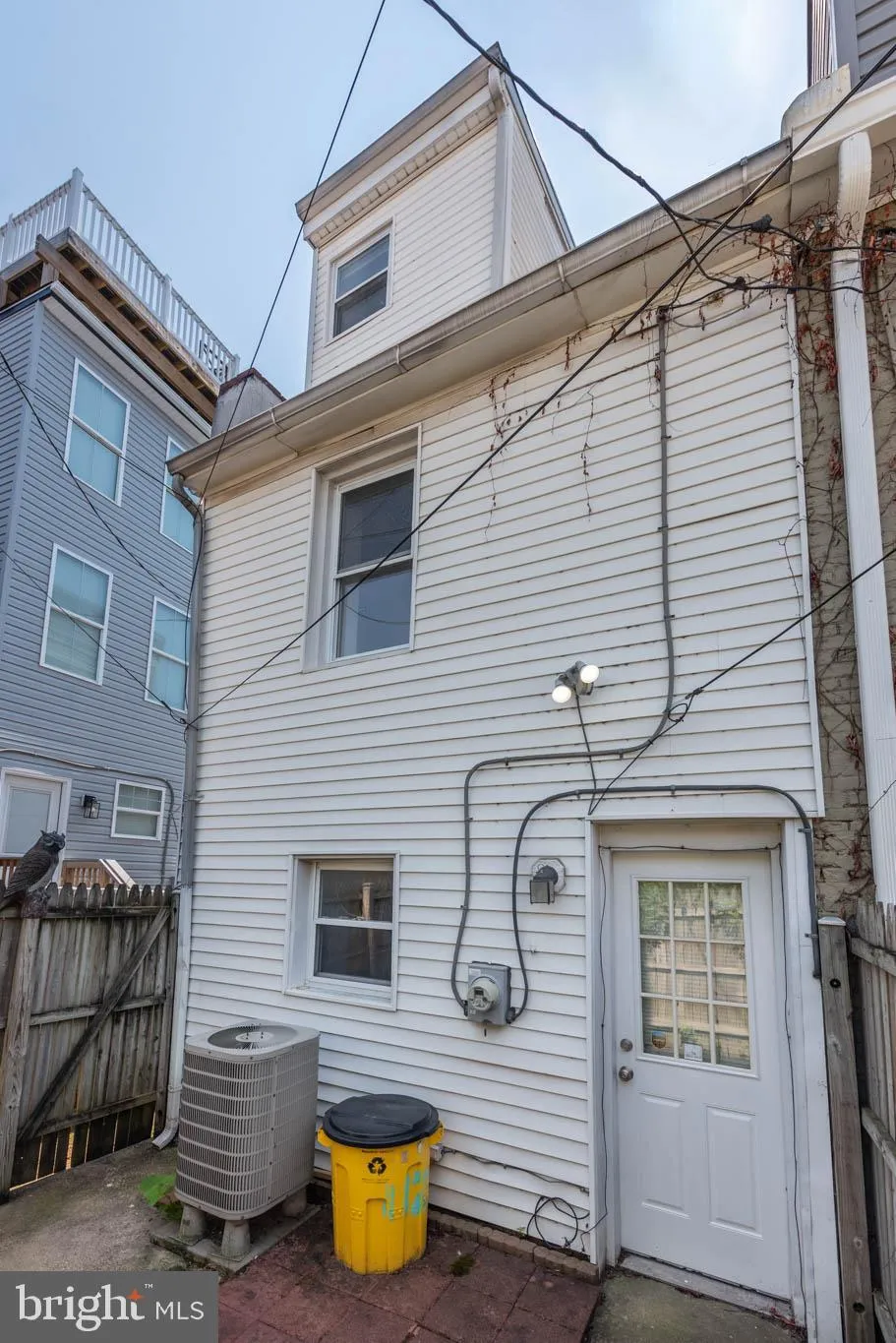 Baltimore, Maryland 21230, United States, 2 Bedrooms Bedrooms, ,2 BathroomsBathrooms,Residential,Pending,82116