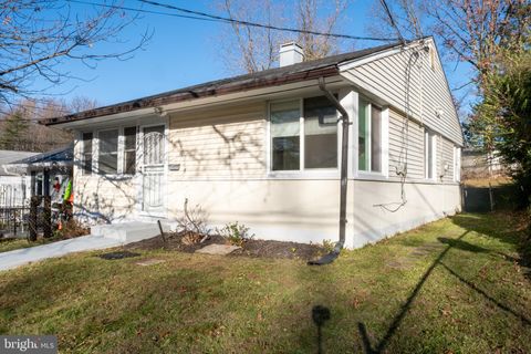 2027 BARLOWE PLACE LANDOVER MD 20785