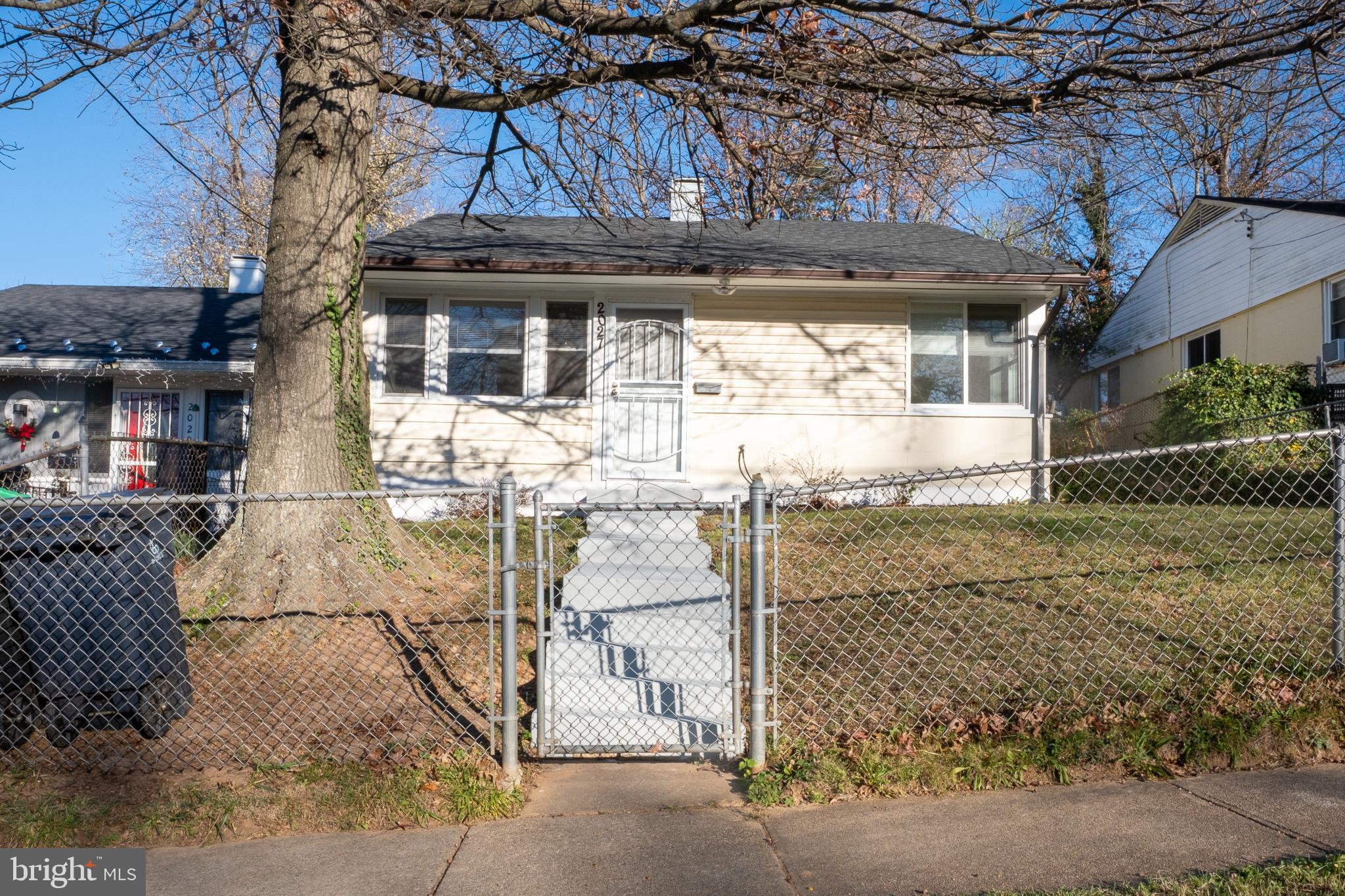 PALMER PARK 01 - Residential