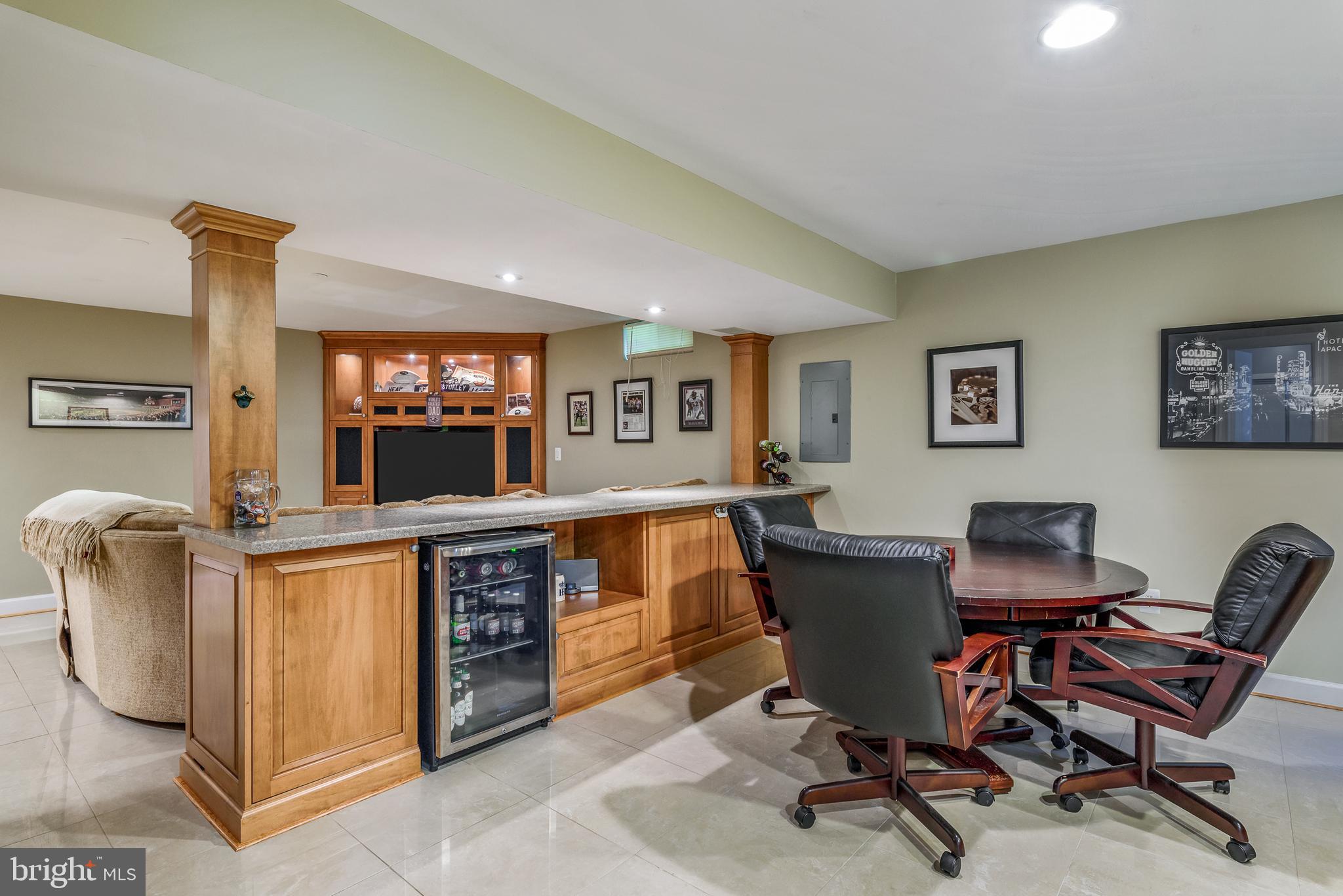 POTOMAC LAKES - Residential