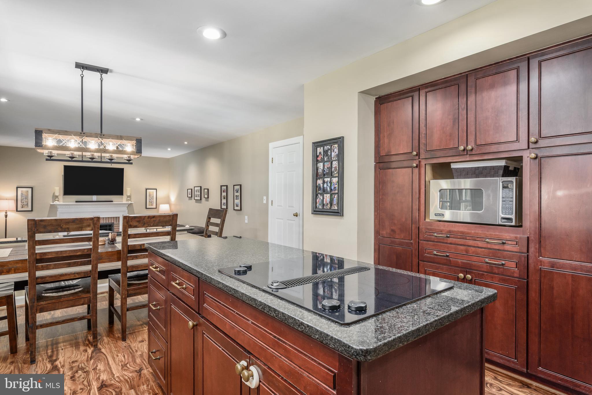 POTOMAC LAKES - Residential