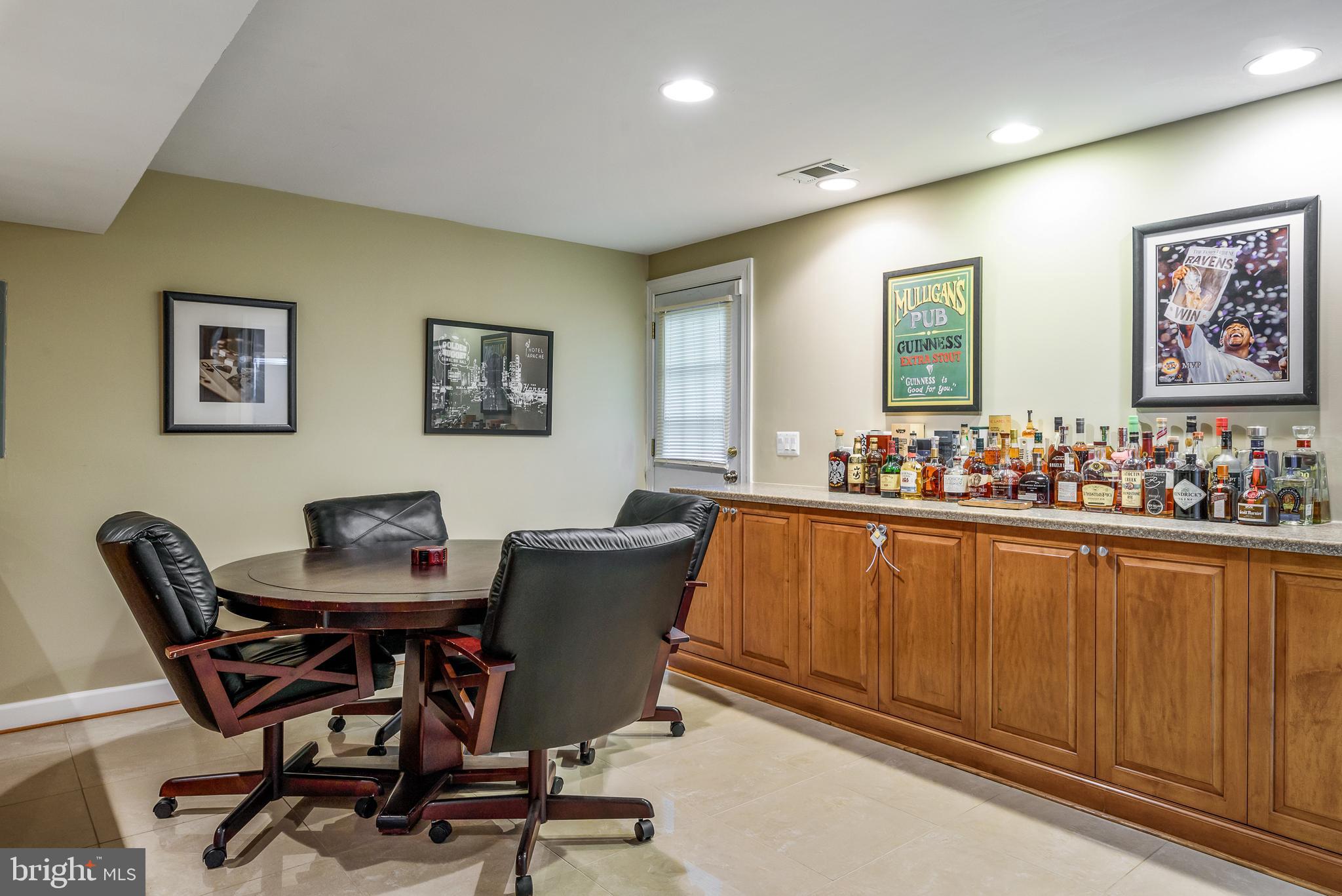 POTOMAC LAKES - Residential