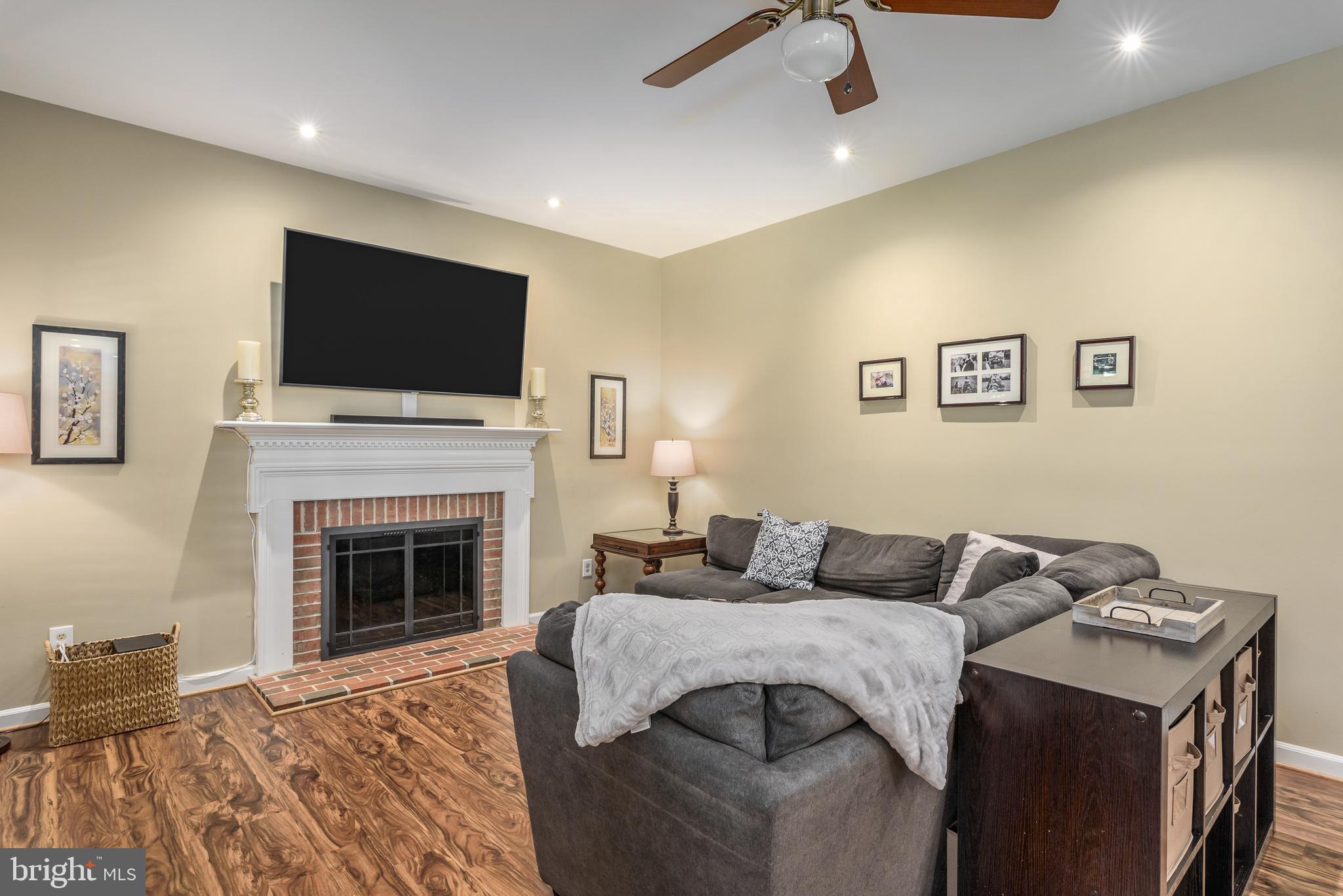 POTOMAC LAKES - Residential