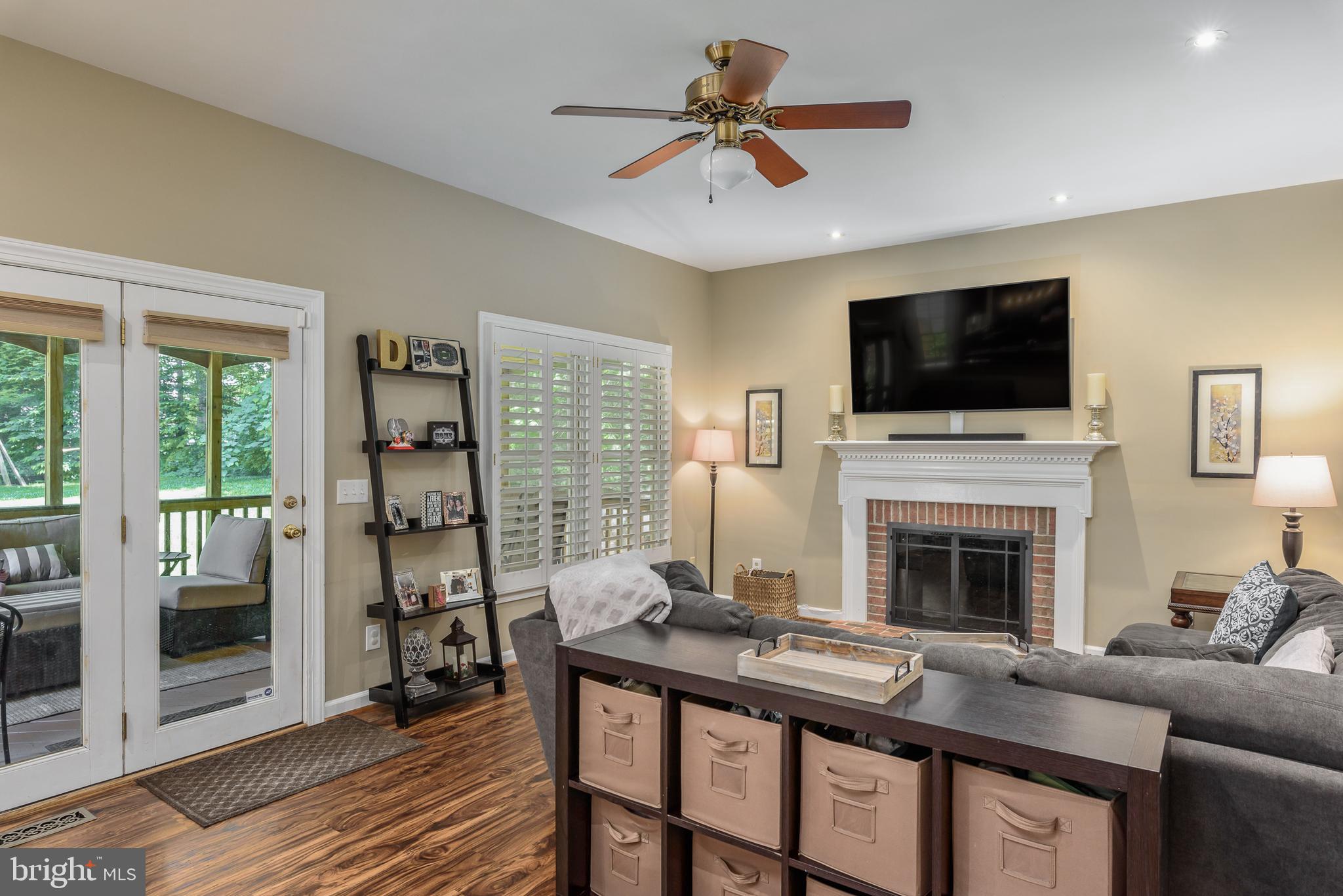 POTOMAC LAKES - Residential