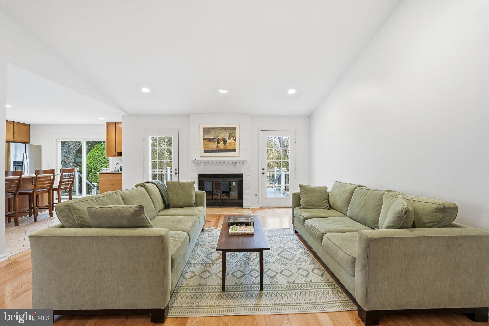 SPRING LAKE - Residential Lease