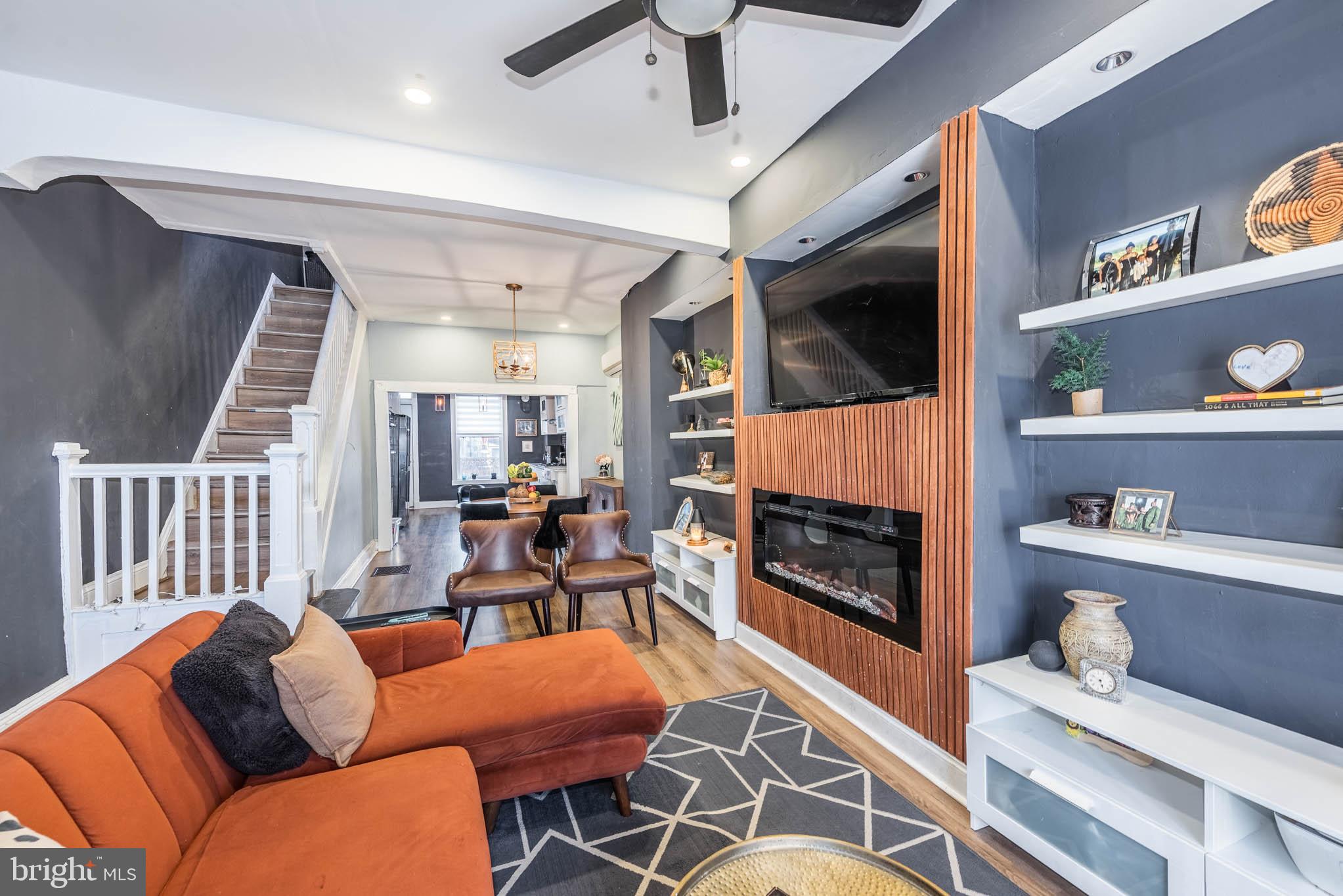 910 N MONTFORD AVENUE