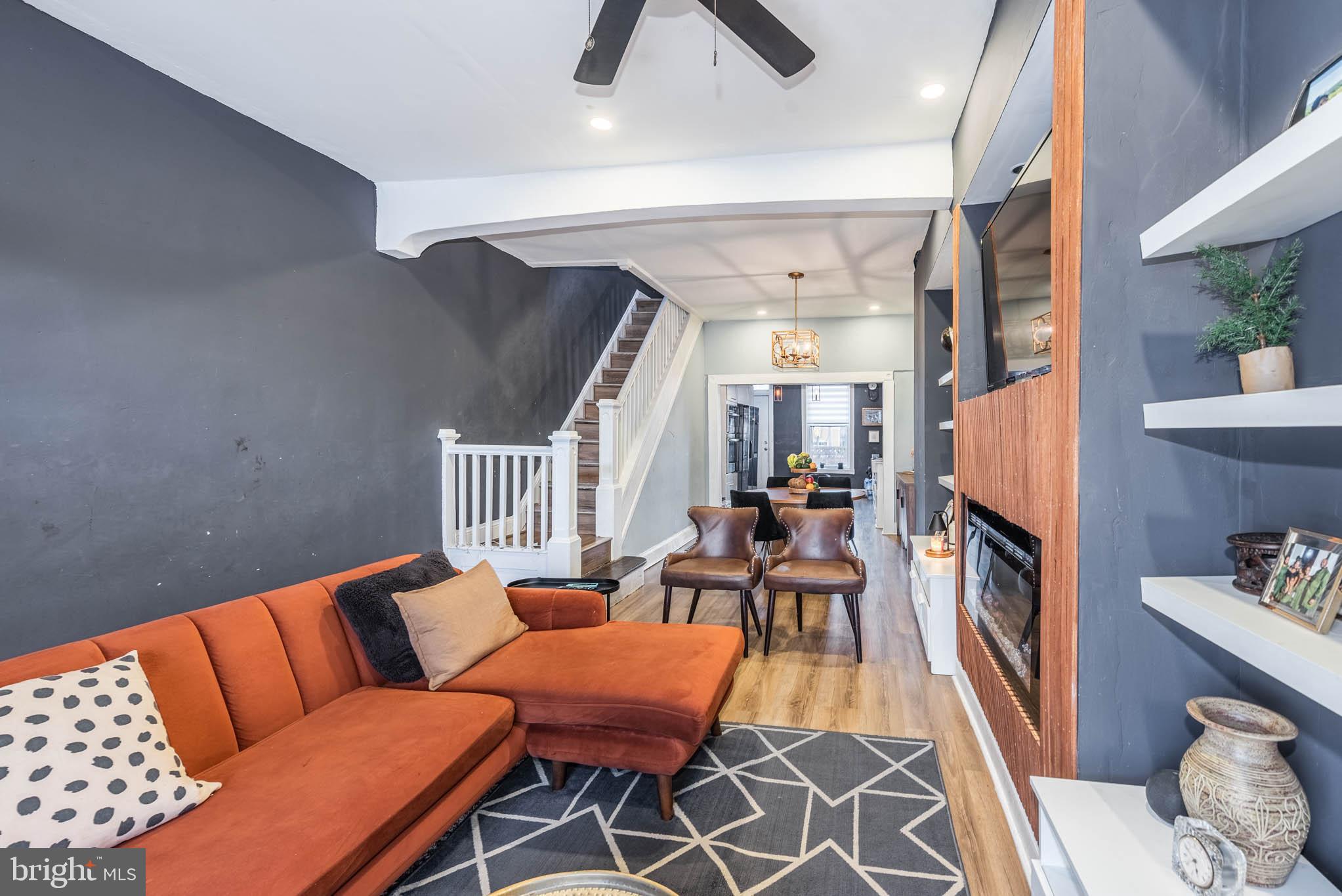 910 N MONTFORD AVENUE