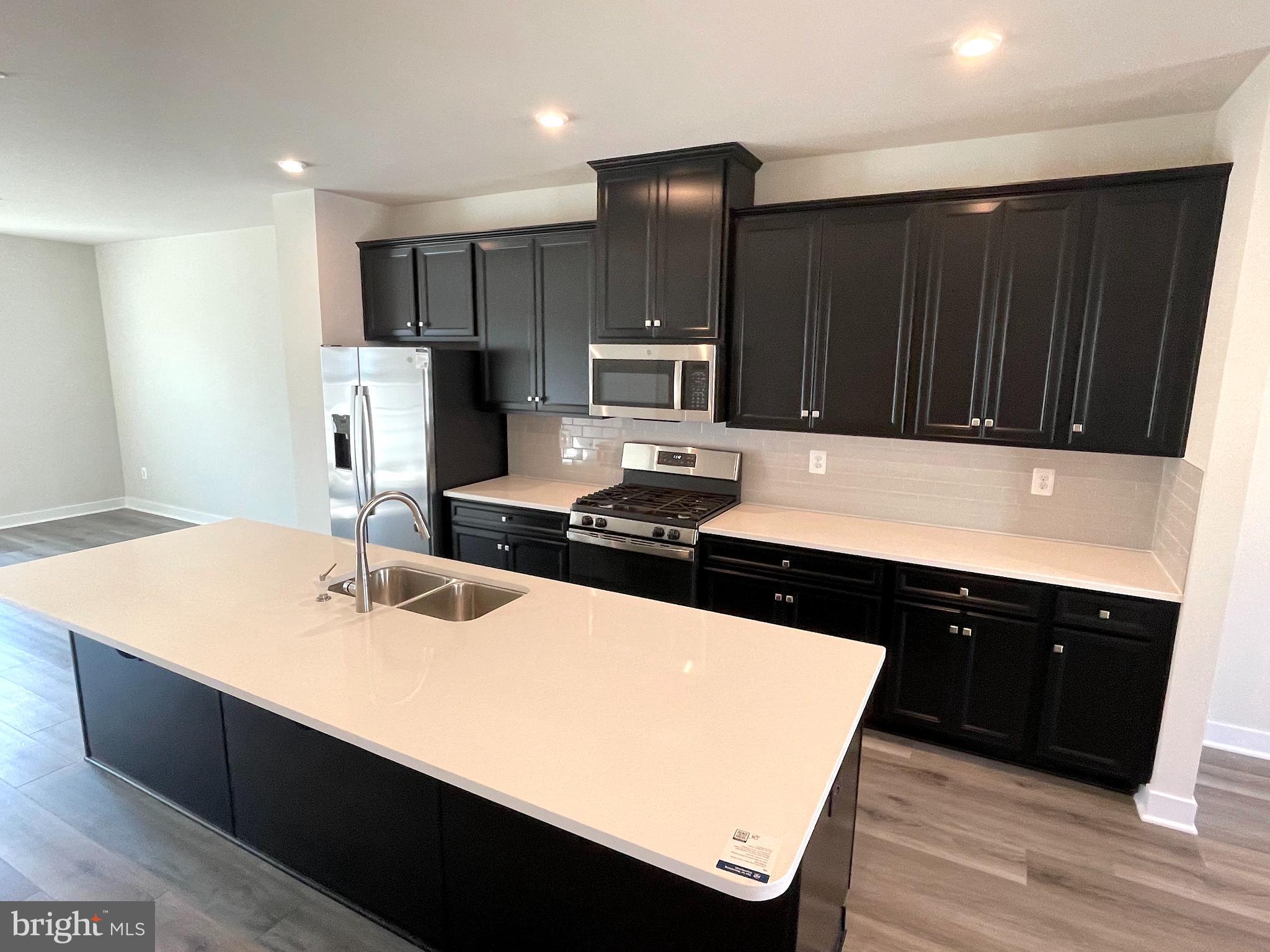 WELLINGTON - Residential Lease