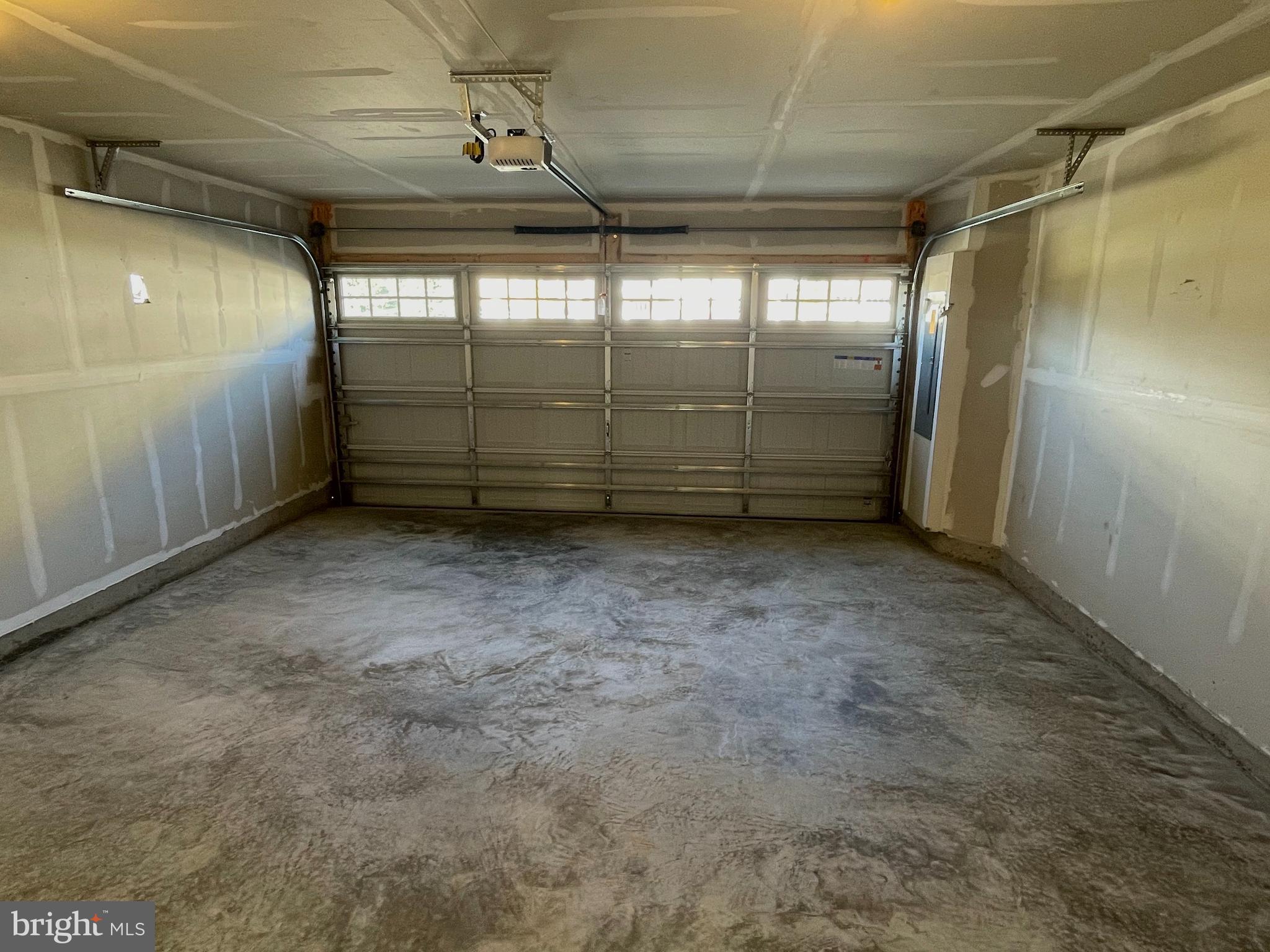 WELLINGTON - Residential Lease