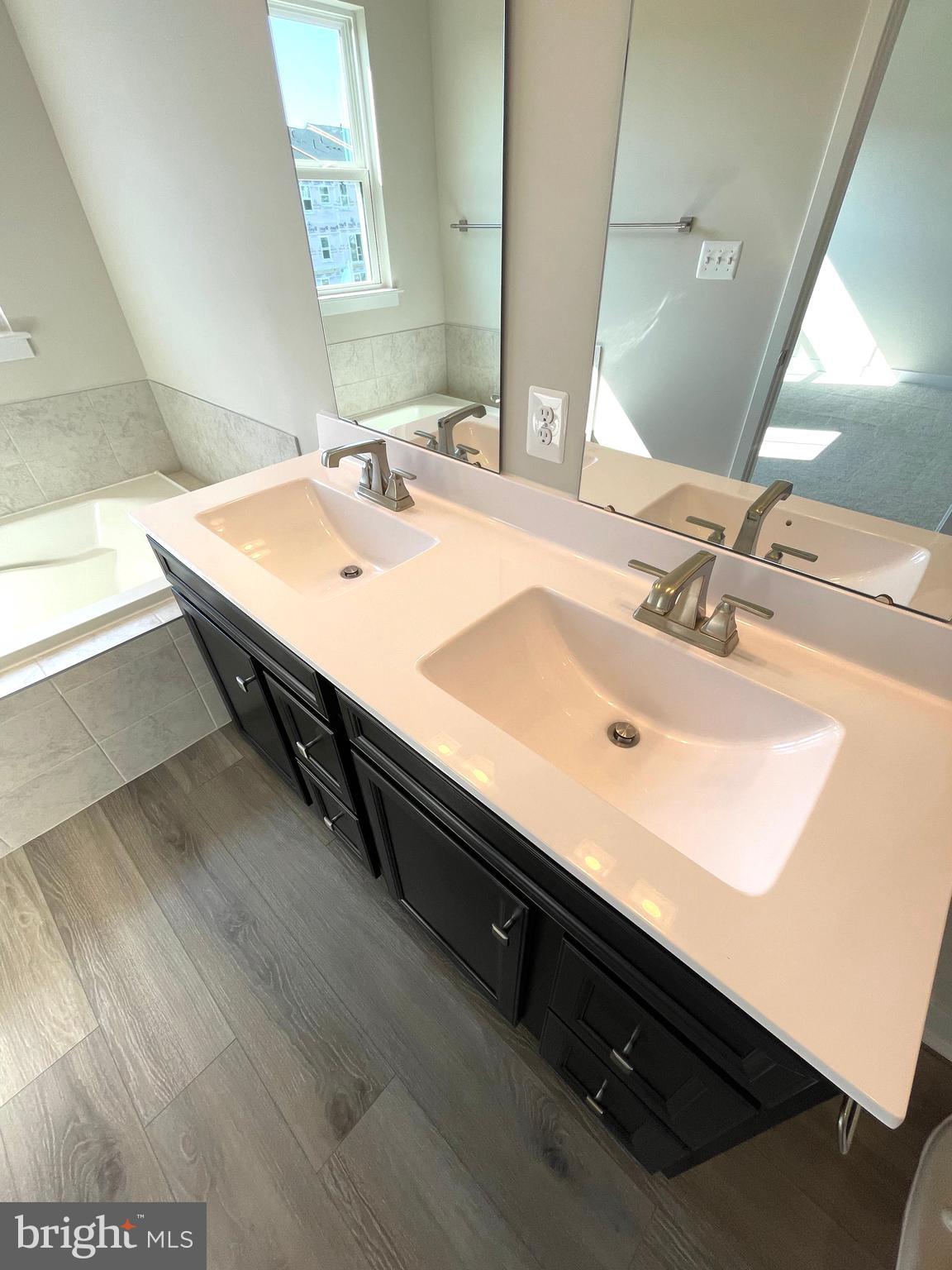 WELLINGTON - Residential Lease