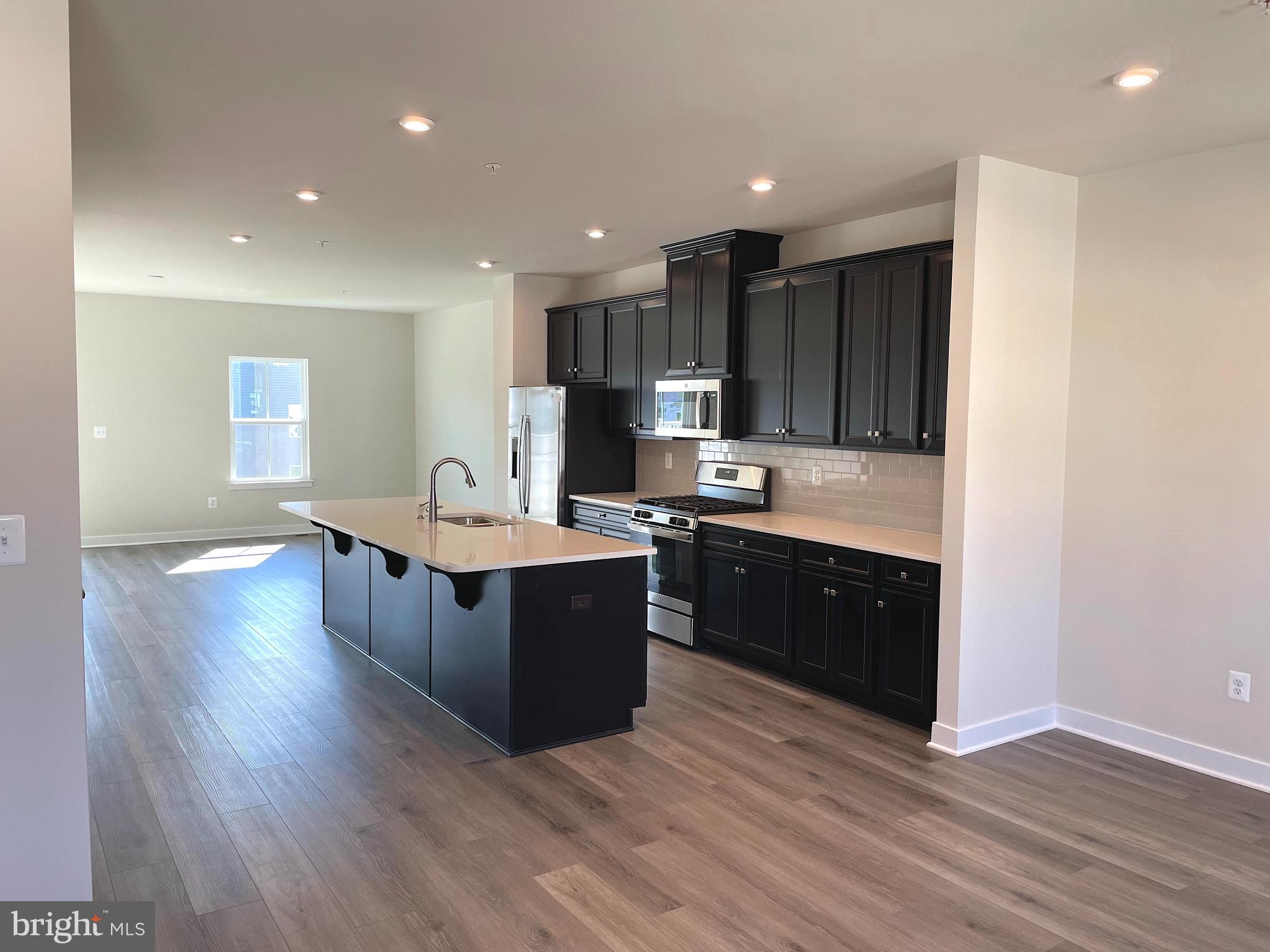 WELLINGTON - Residential Lease