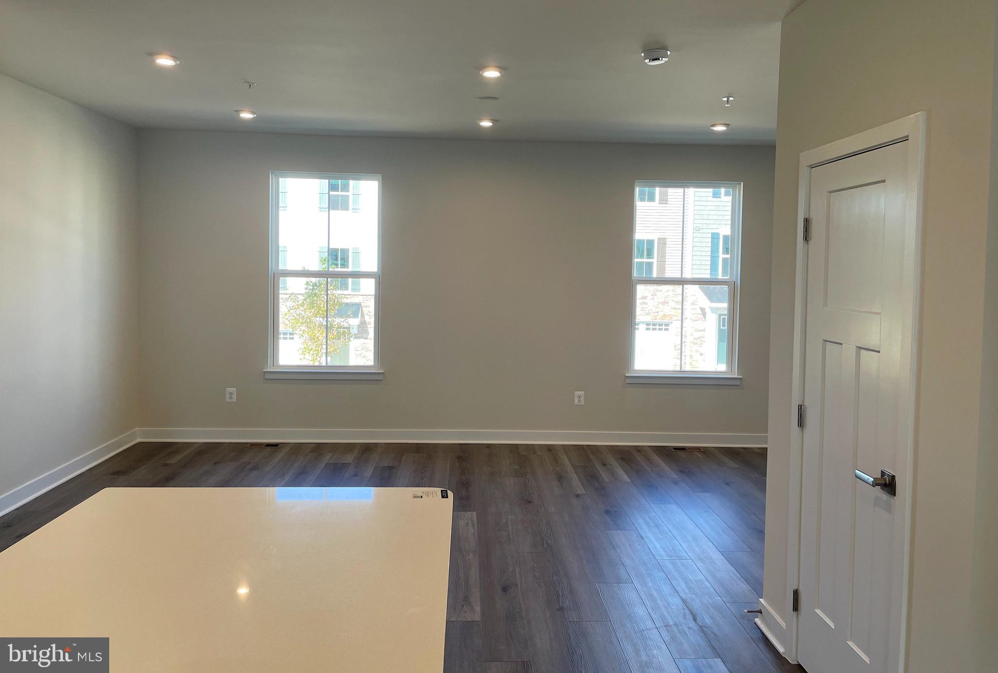 WELLINGTON - Residential Lease