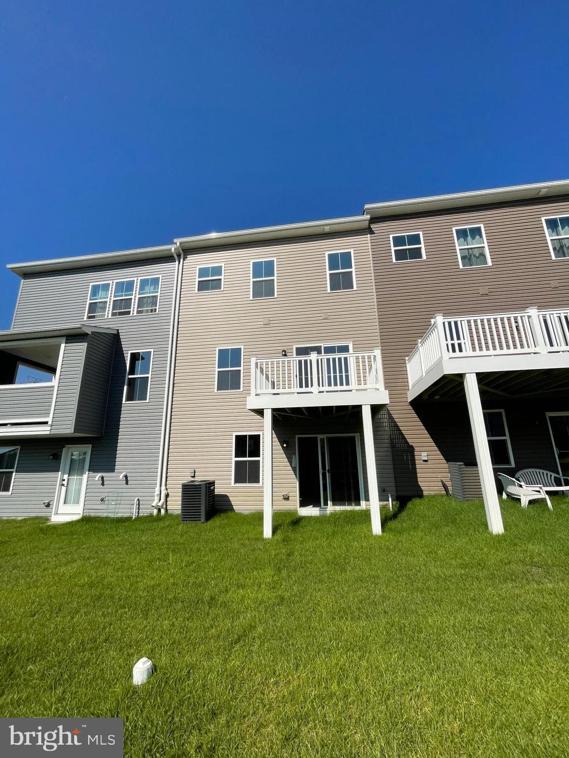 WELLINGTON - Residential Lease