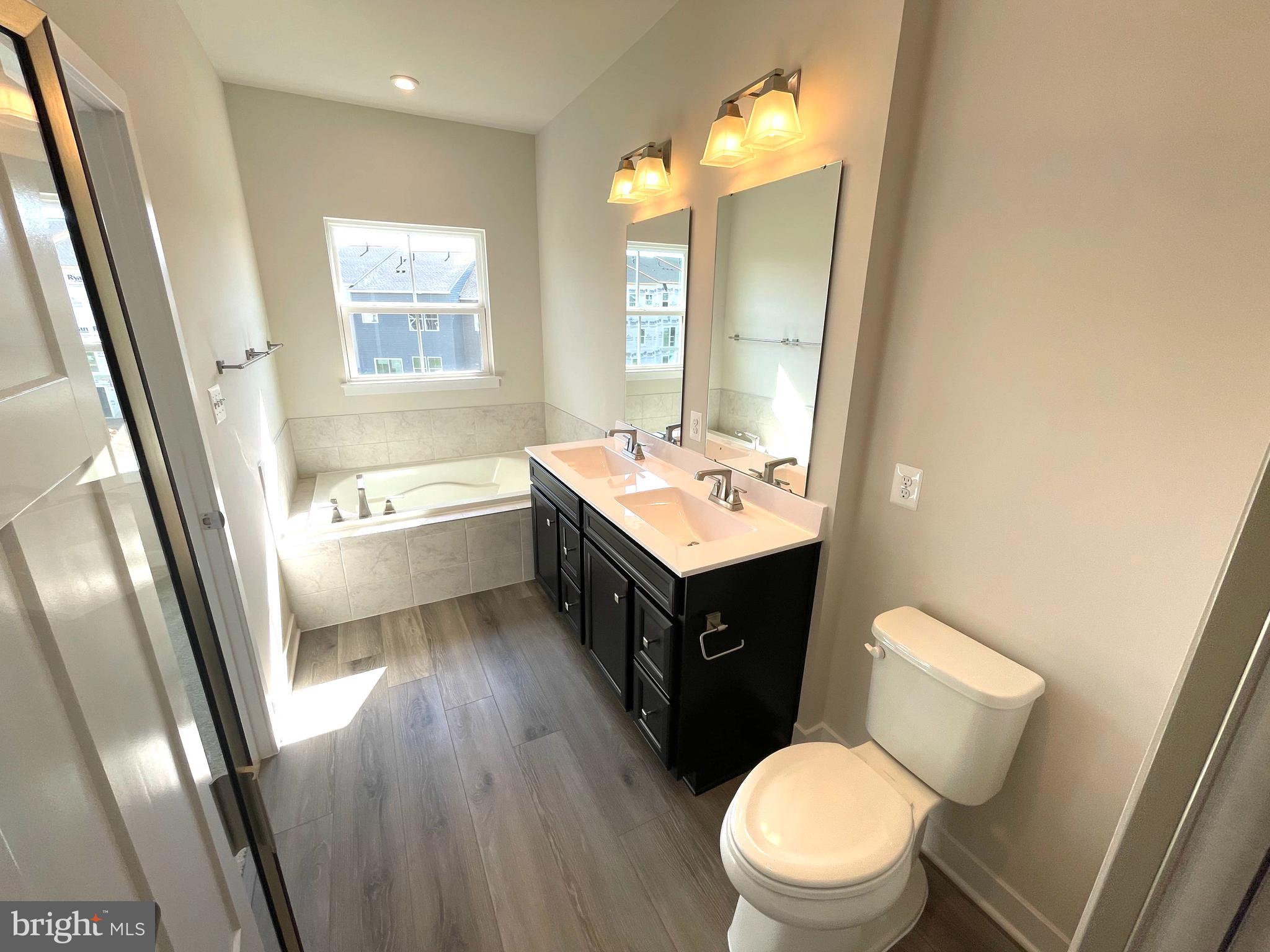 WELLINGTON - Residential Lease