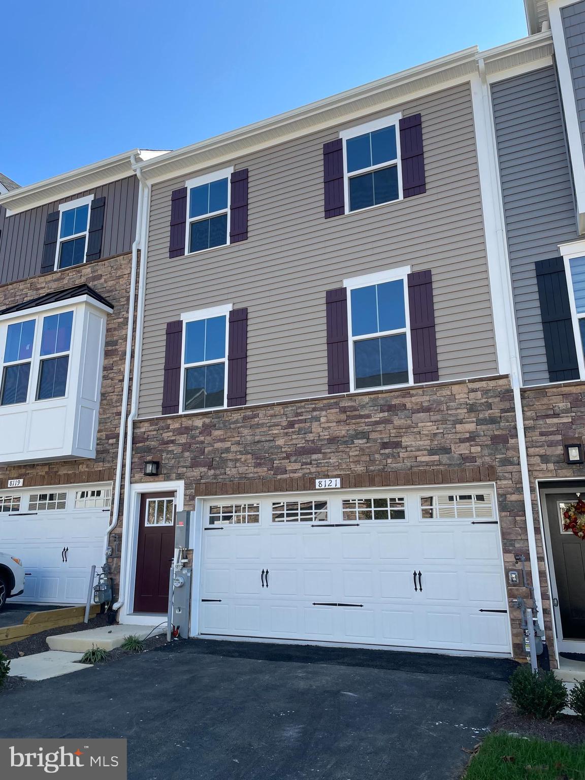 WELLINGTON - Residential Lease