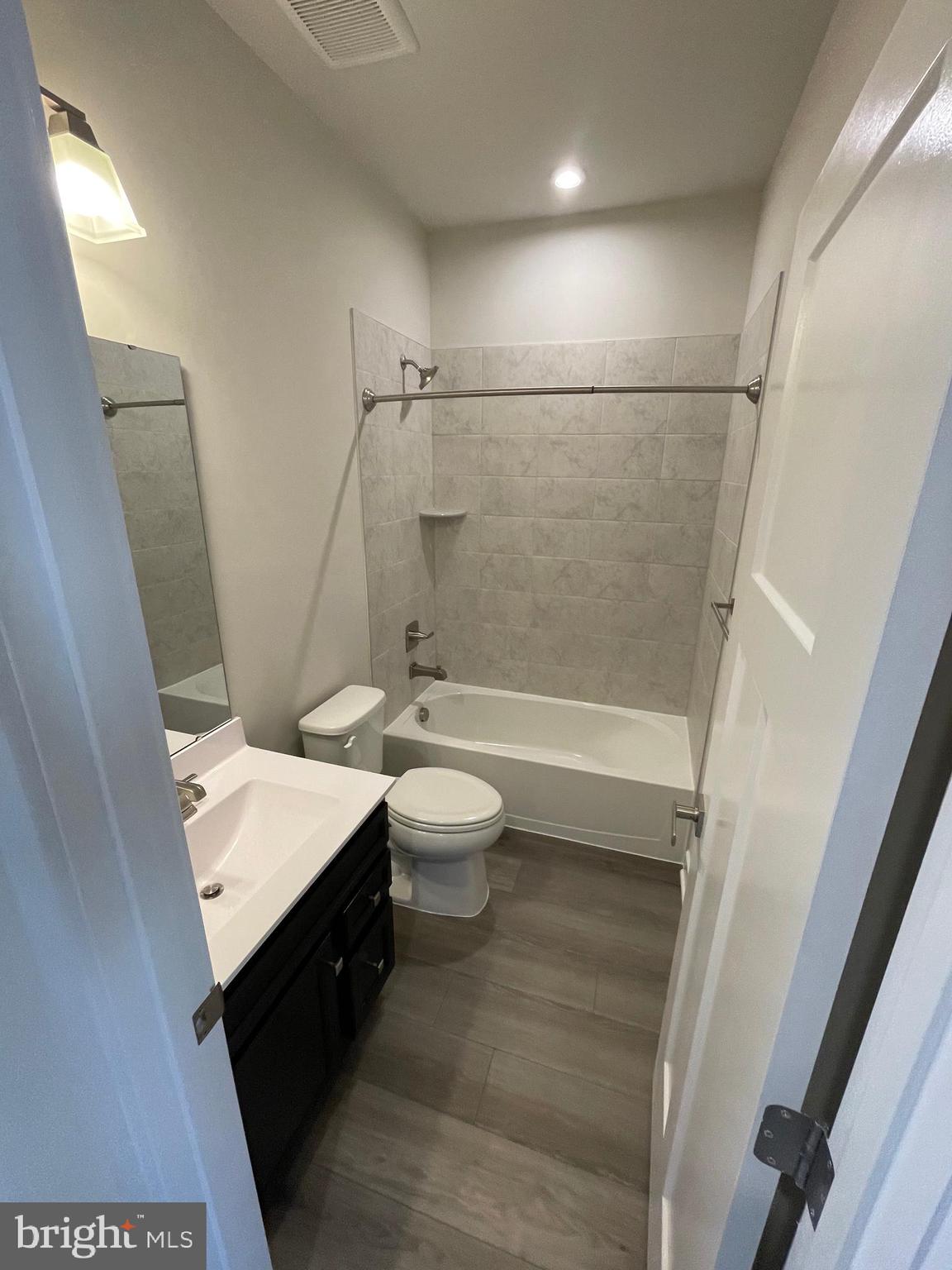 WELLINGTON - Residential Lease