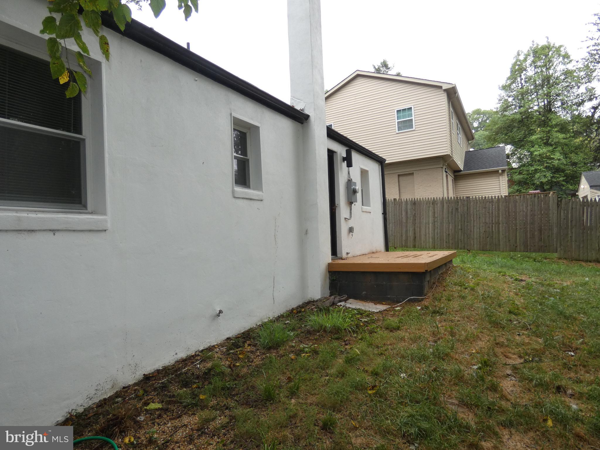 VALLEY VIEW - Residential Lease