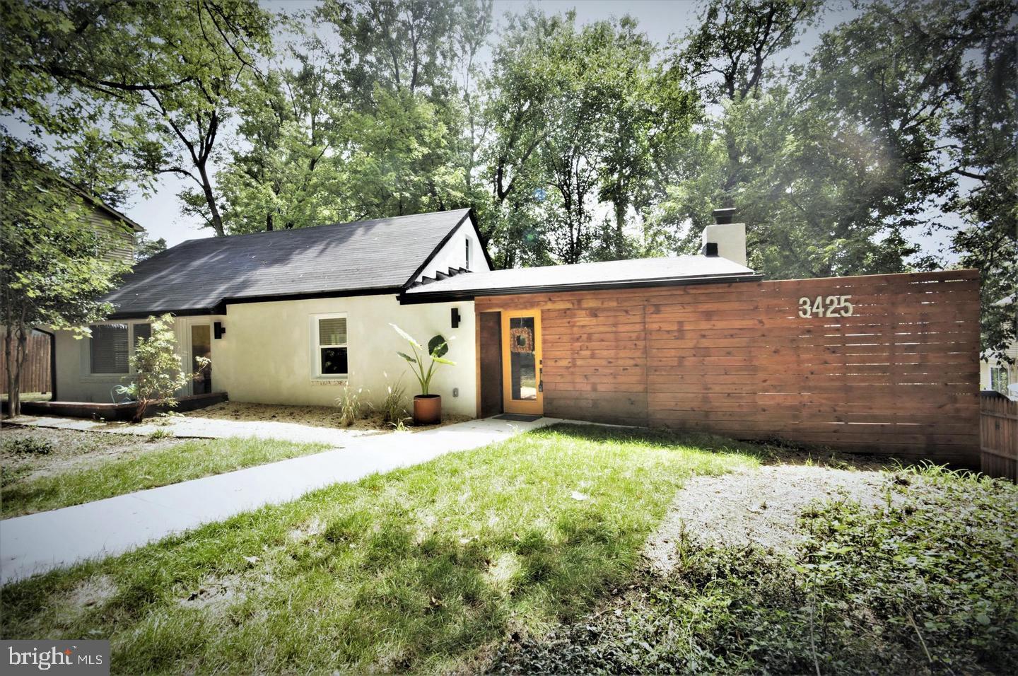 VALLEY VIEW - Residential Lease