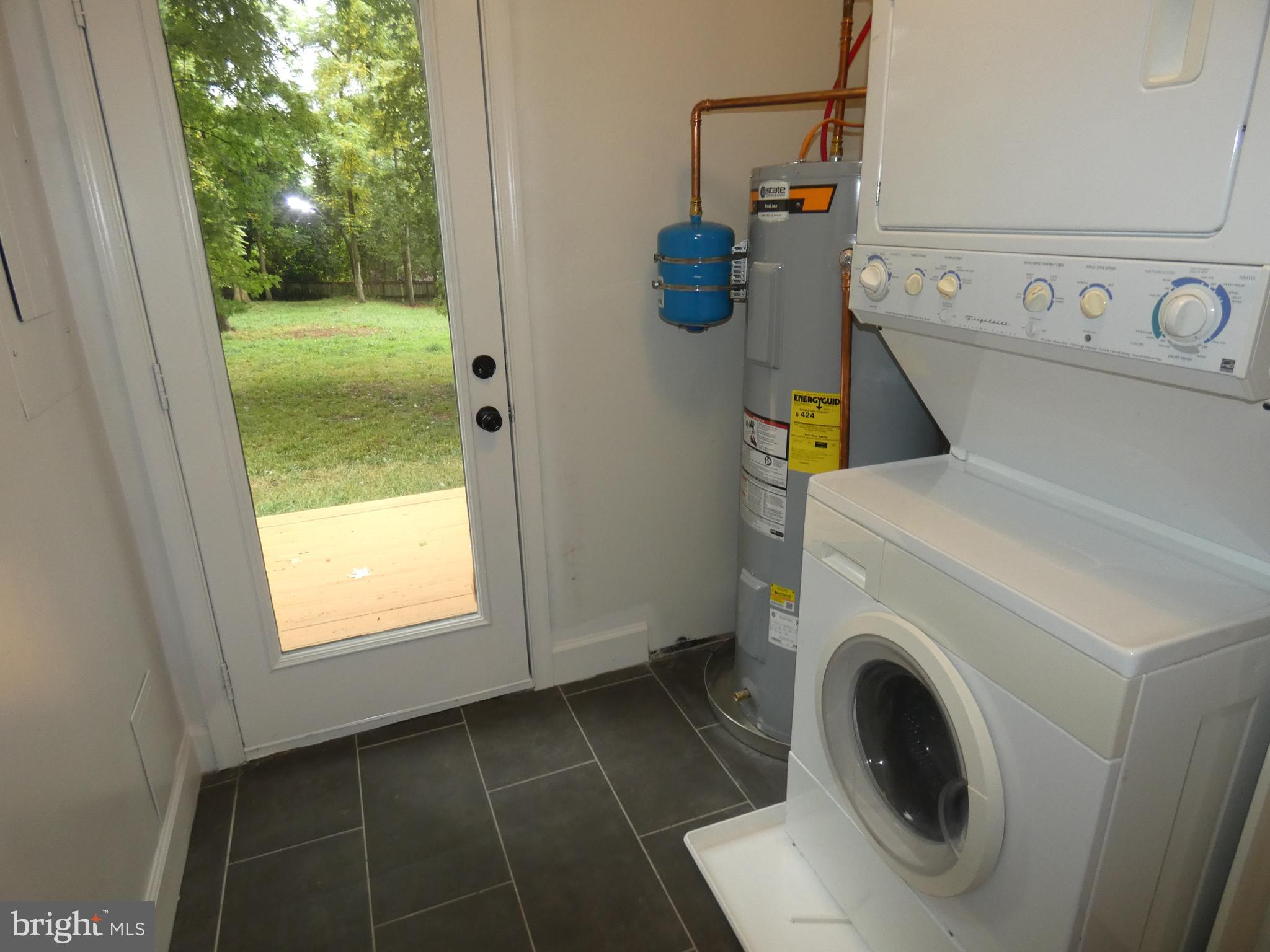 VALLEY VIEW - Residential Lease