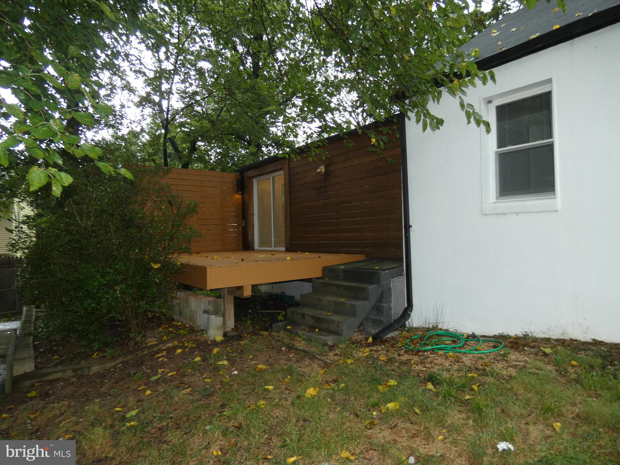 VALLEY VIEW - Residential Lease