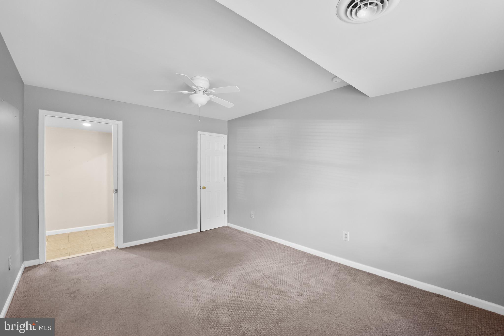 NESHAMINY VALLEY - Residential