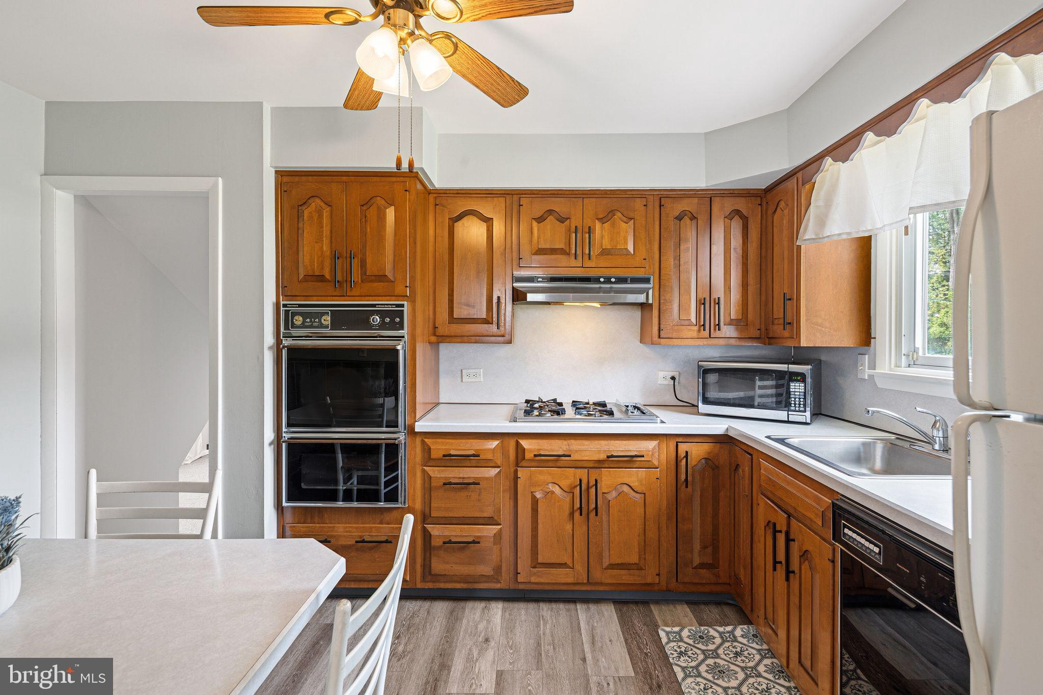 ROSEWOOD PARK - Residential