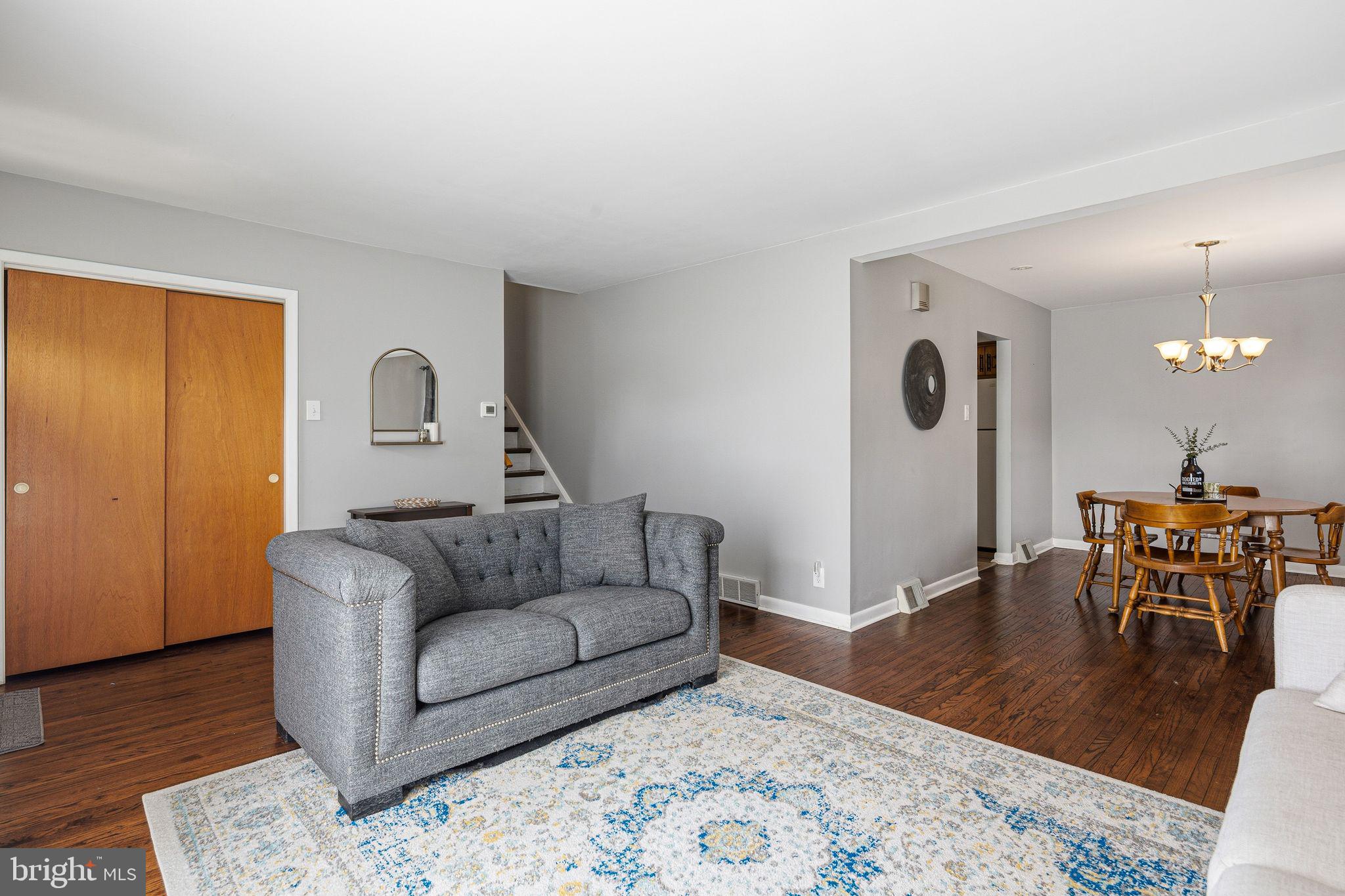 282 HENRY AVENUE