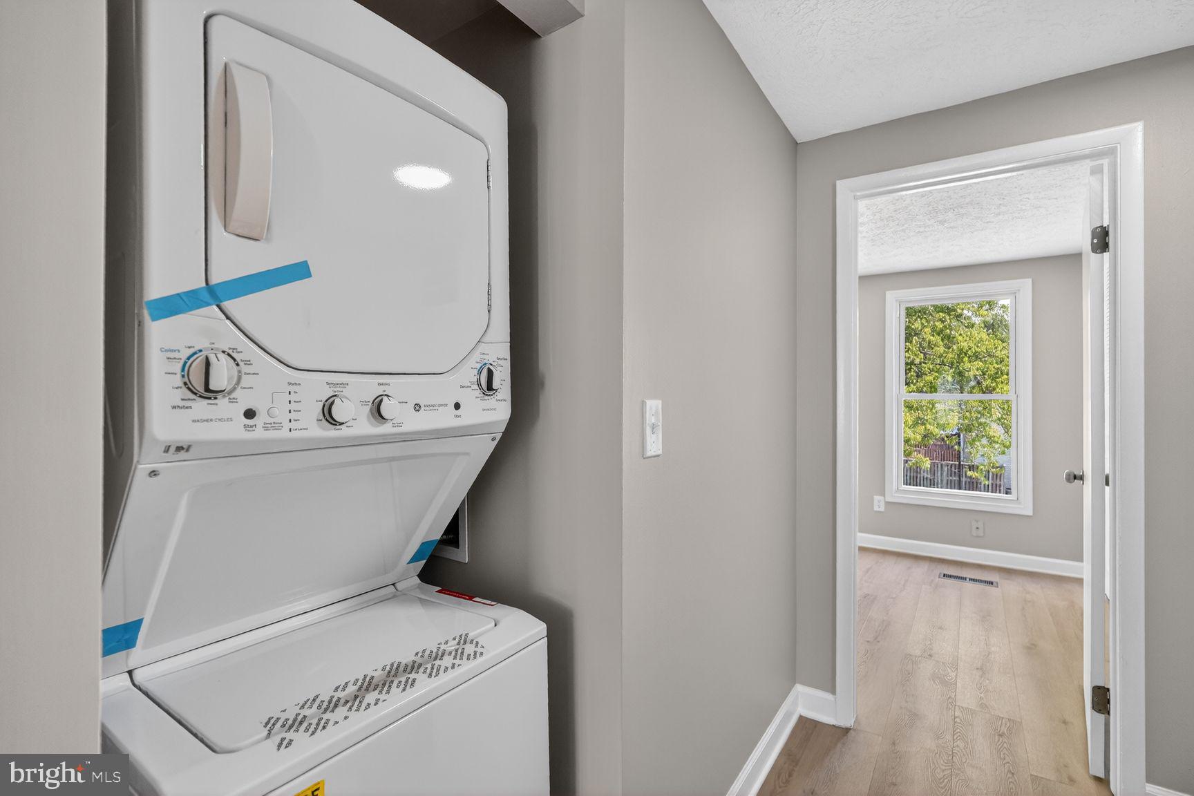 GUNNERS LAKE VILLAGE - Residential