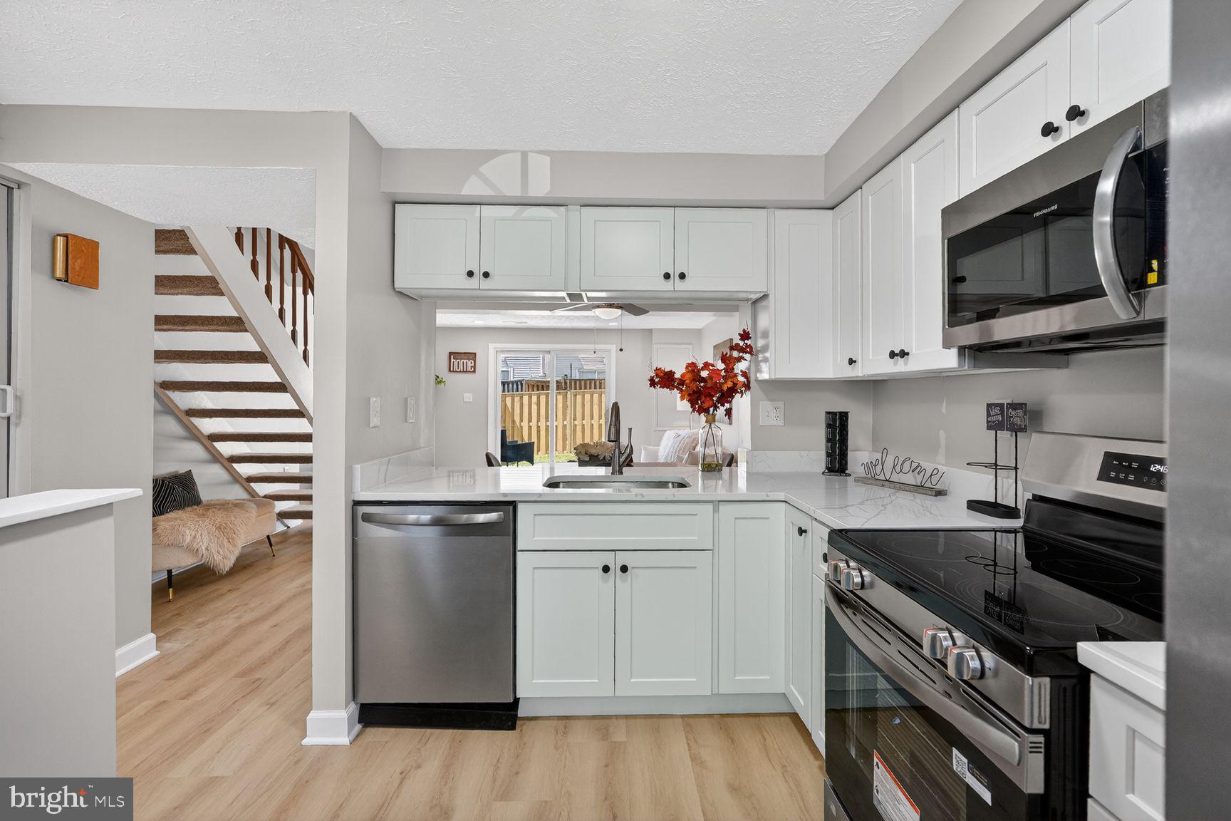 GUNNERS LAKE VILLAGE - Residential