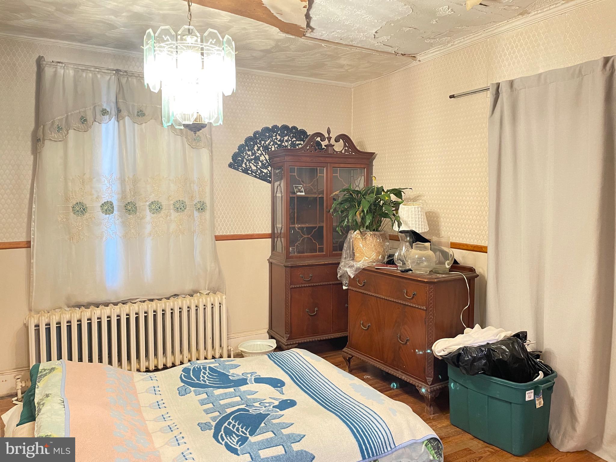 WINDSOR  MILL - Residential