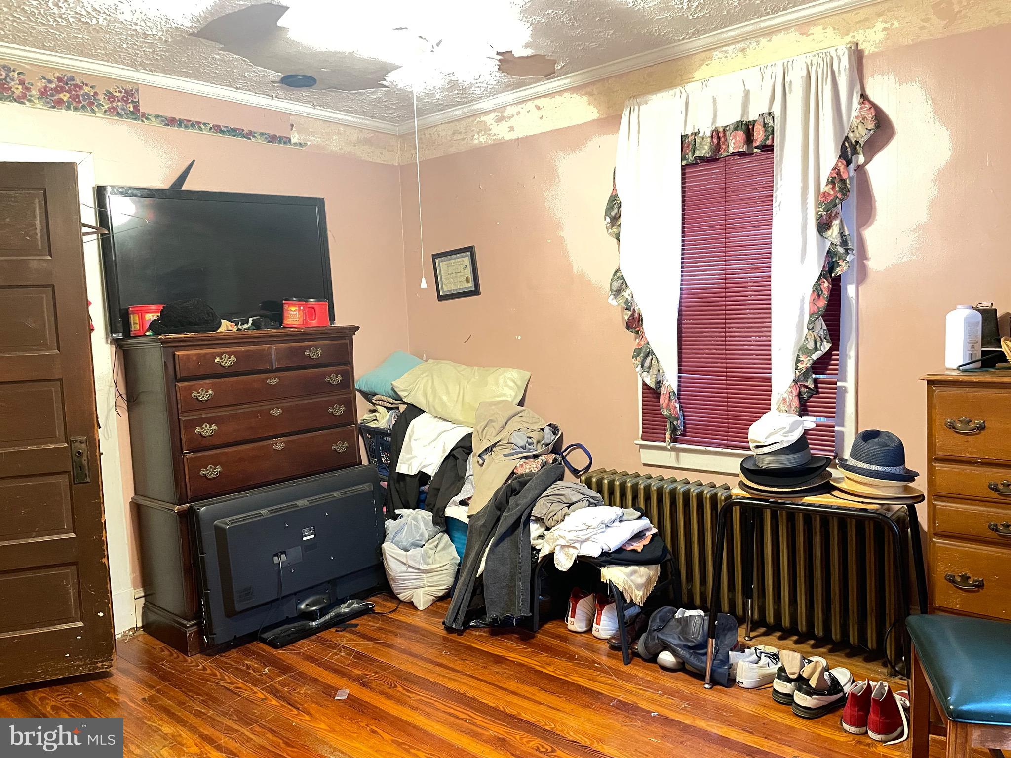 WINDSOR  MILL - Residential