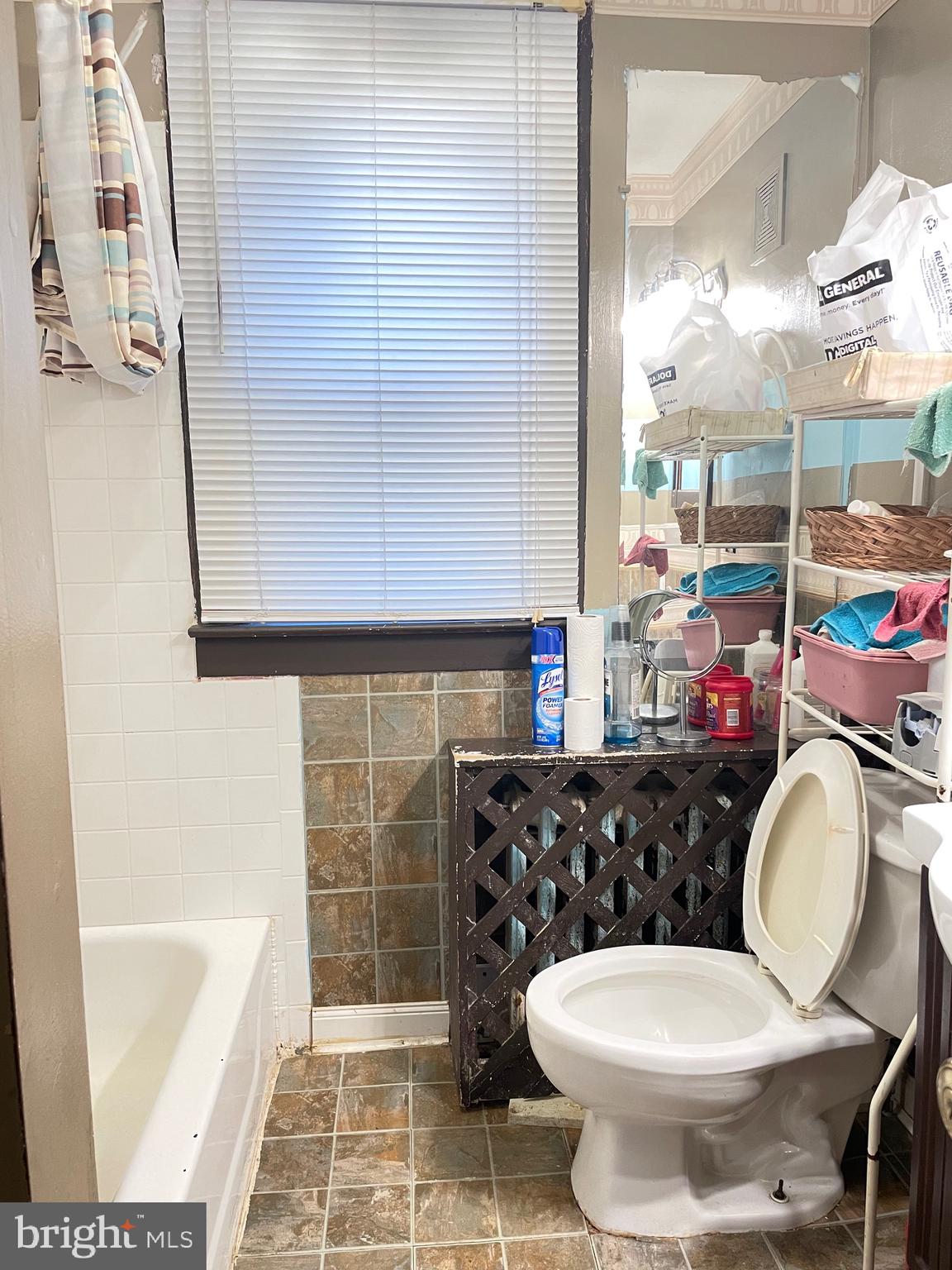 WINDSOR  MILL - Residential