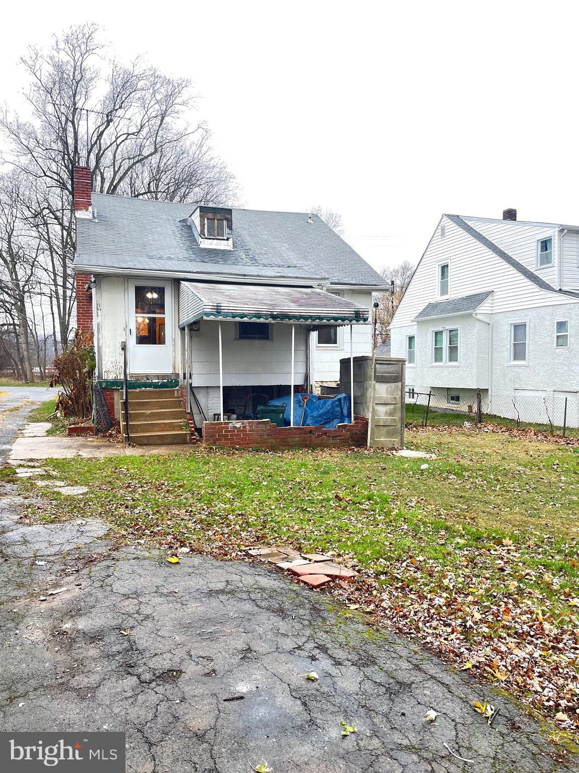 WINDSOR  MILL - Residential