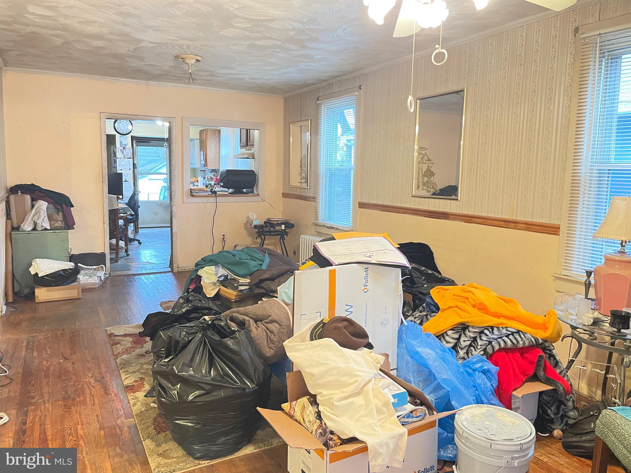 WINDSOR  MILL - Residential