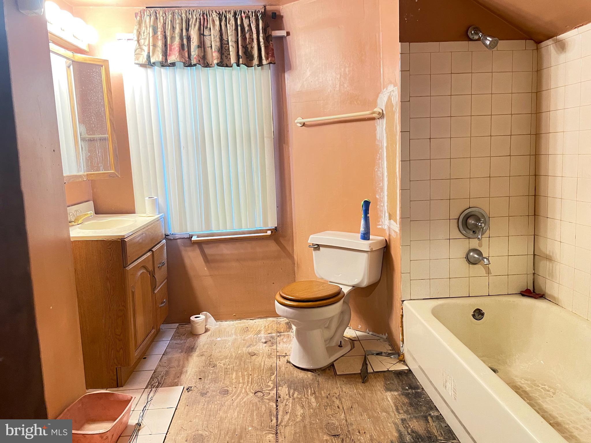 WINDSOR  MILL - Residential