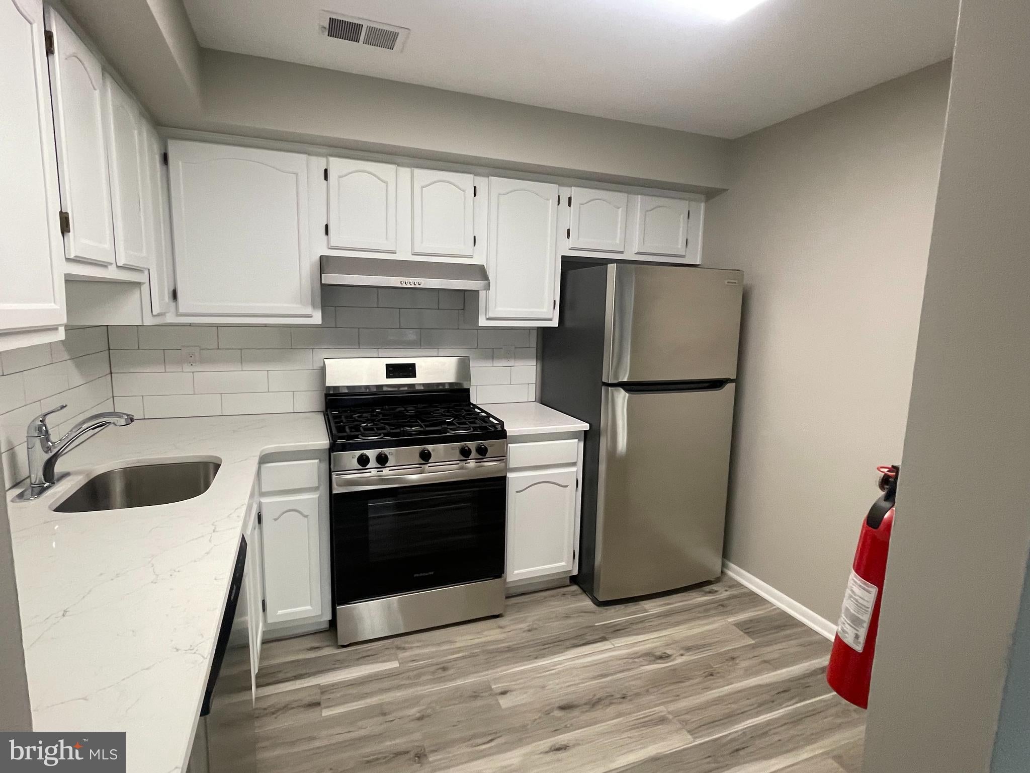 205 SALEM COURT 10
